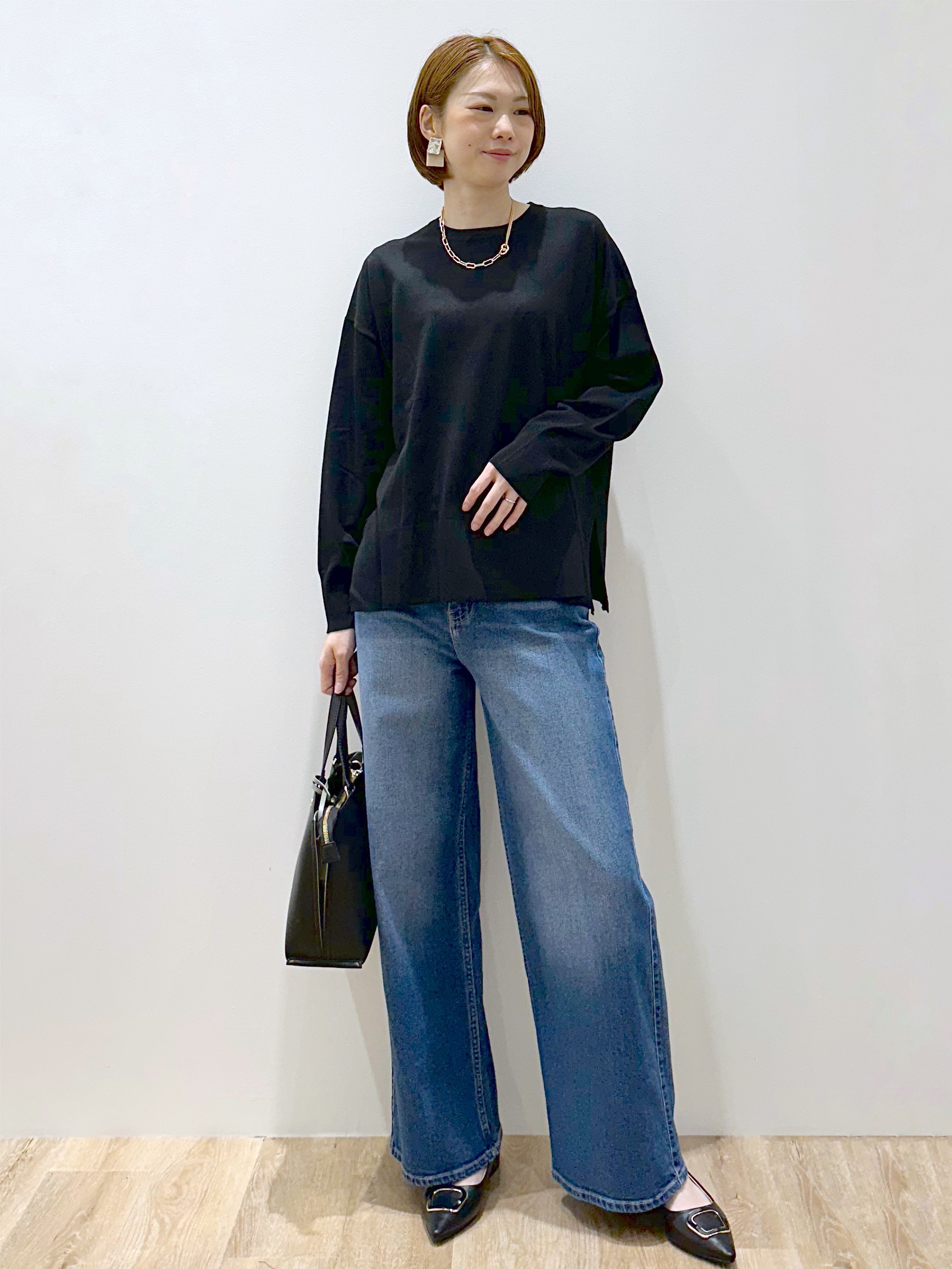 yurieさんの「OPAQUE.CLIP｜リラクシークルーニット【洗濯機OK】」を使ったコーディネート