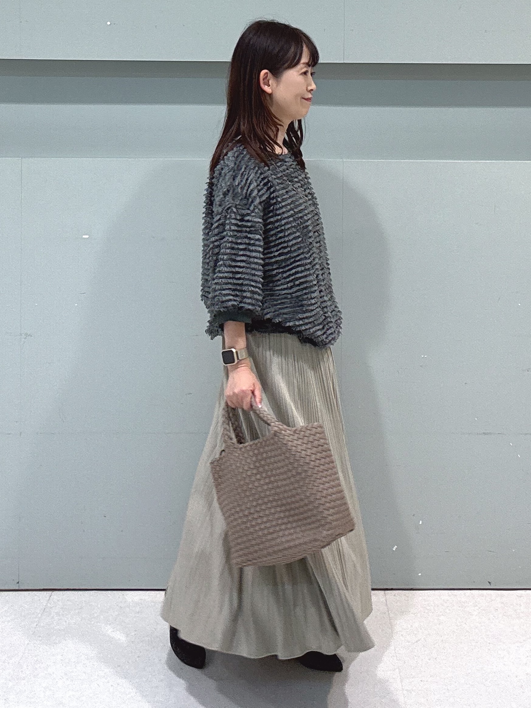 makiさんの「UNTITLED｜【秋映え/体型カバー】フェザージャガードプルオーバー」を使ったコーディネート