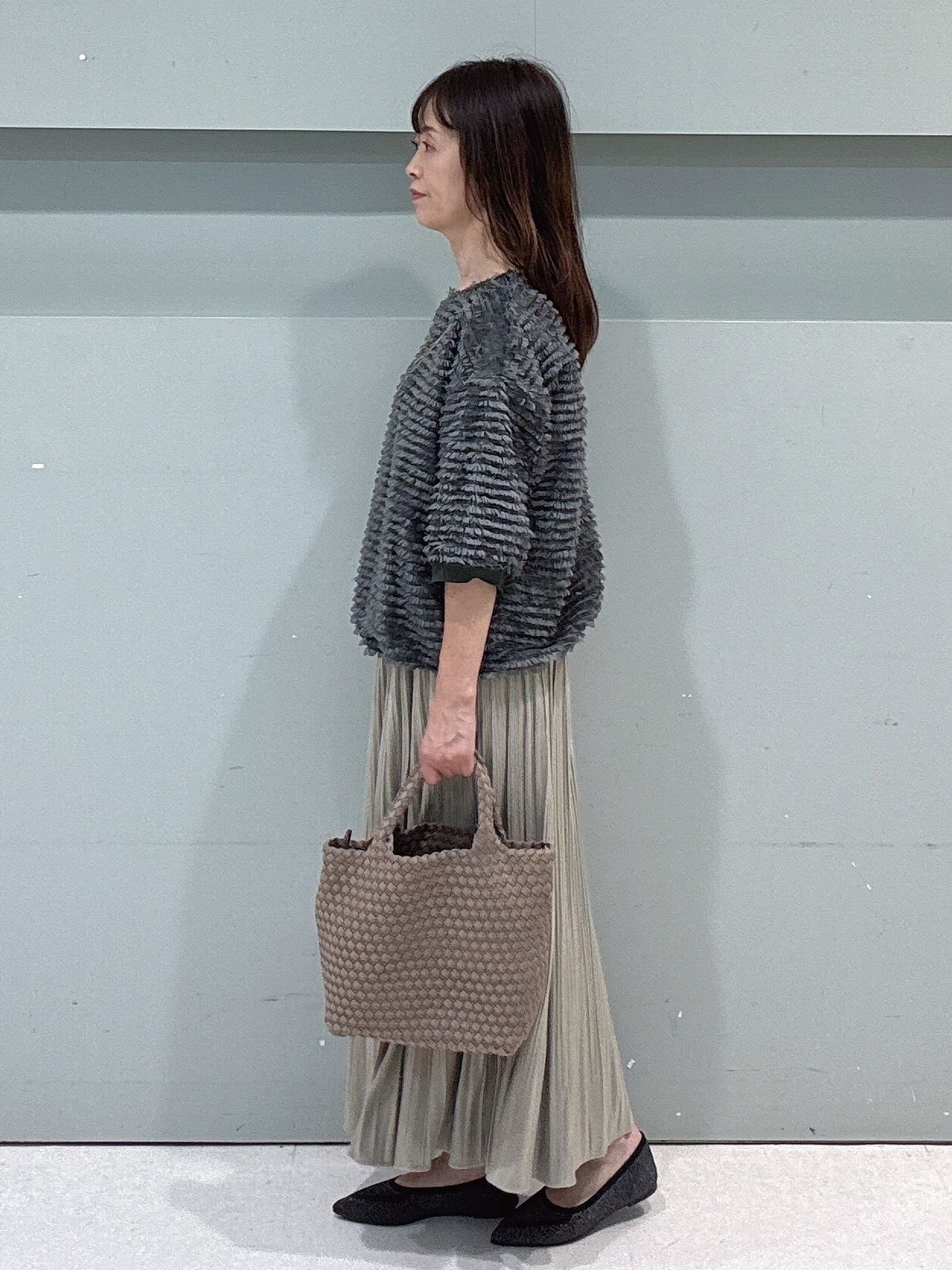 makiさんの「UNTITLED｜【秋映え/体型カバー】フェザージャガードプルオーバー」を使ったコーディネート