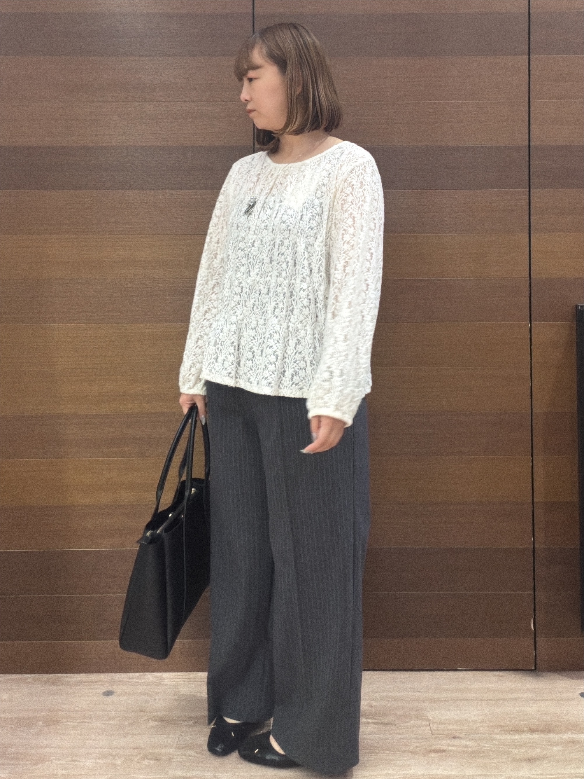 yumeさんの「OPAQUE.CLIP｜レースシャーリングブラウス【洗濯機OK】」を使ったコーディネート