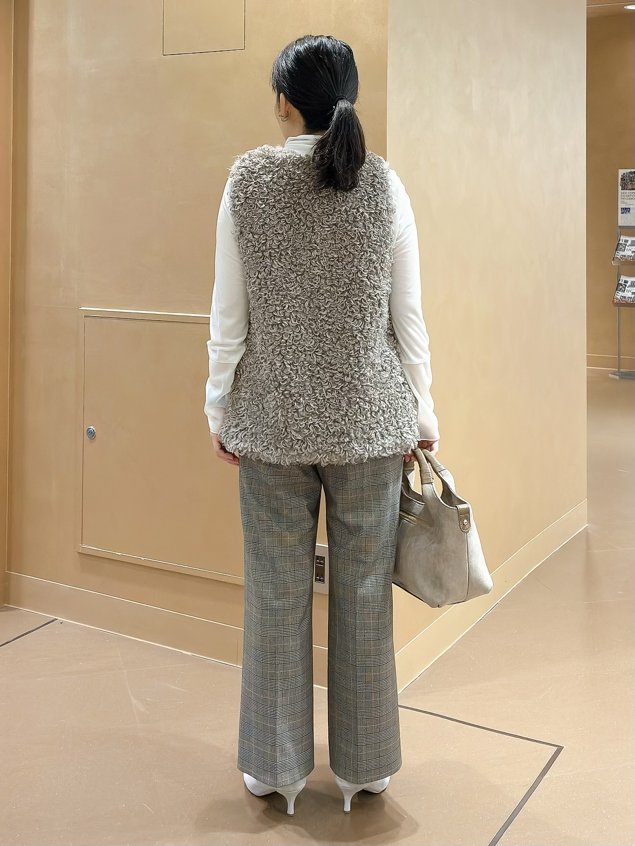 hattoriさんの「INDIVI｜【洗濯機OK／ストレッチ◎】ストレートワイドパンツ」を使ったコーディネート