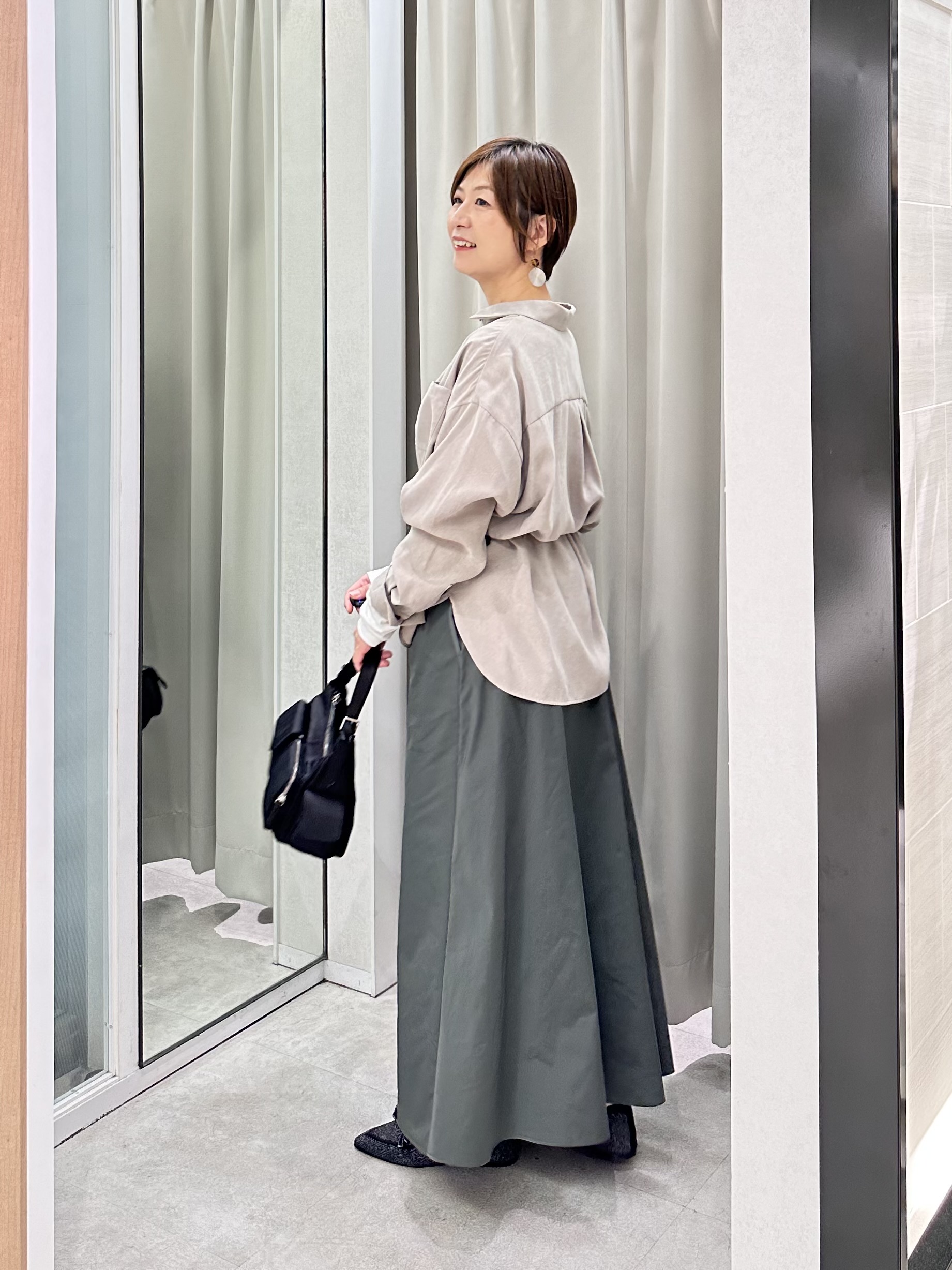 みなこさんの「UNTITLED｜【セットアップ可/秋羽織り】スエードライクシャツ」を使ったコーディネート