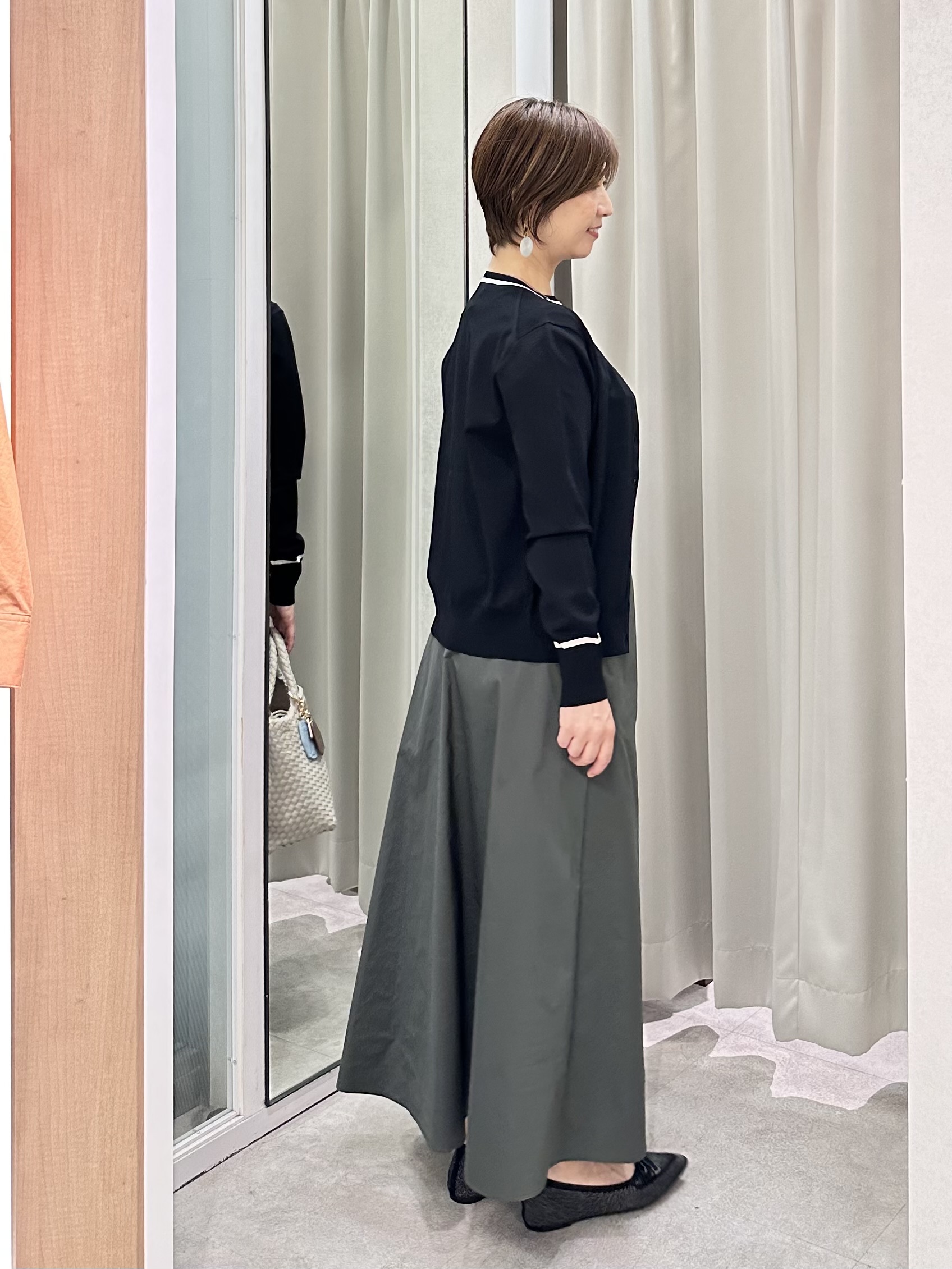 みなこさんの「UNTITLED｜【アンサンブル可/きれいめ/通勤】コンパクト5分袖ニット」を使ったコーディネート