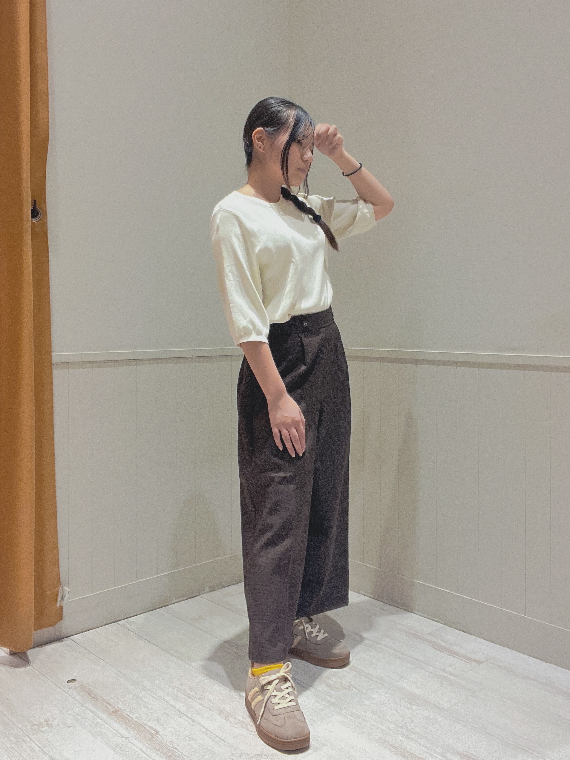 村岡沙紀さんの「SHOO･LA･RUE｜【セットアップ可/洗濯機可】軽やかに羽織れる スポンディッシュ ニットカーディガン」を使ったコーディネート