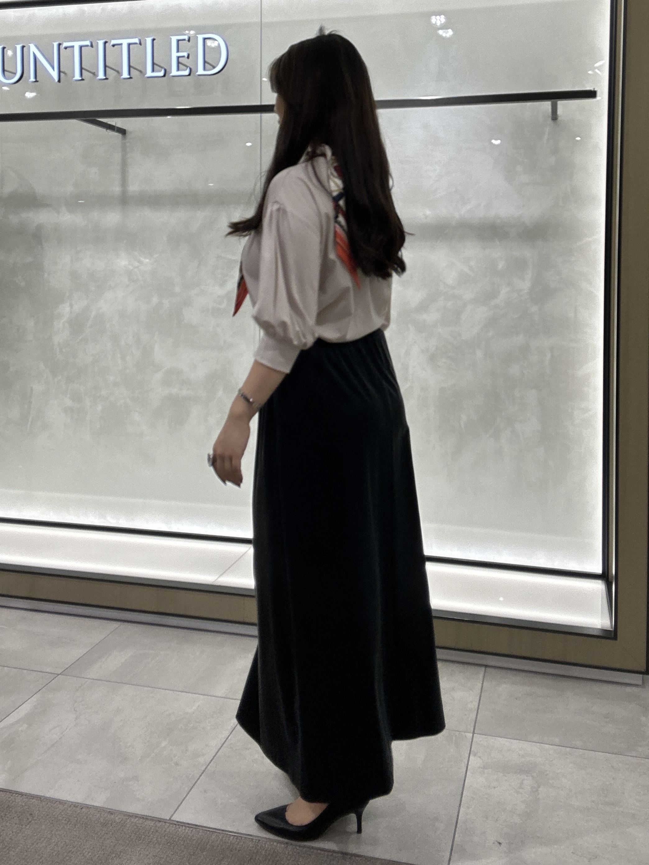 YURIさんの「UNTITLED｜【新色追加/セットアップ可】エアリー ダブルブレストジャケット」を使ったコーディネート