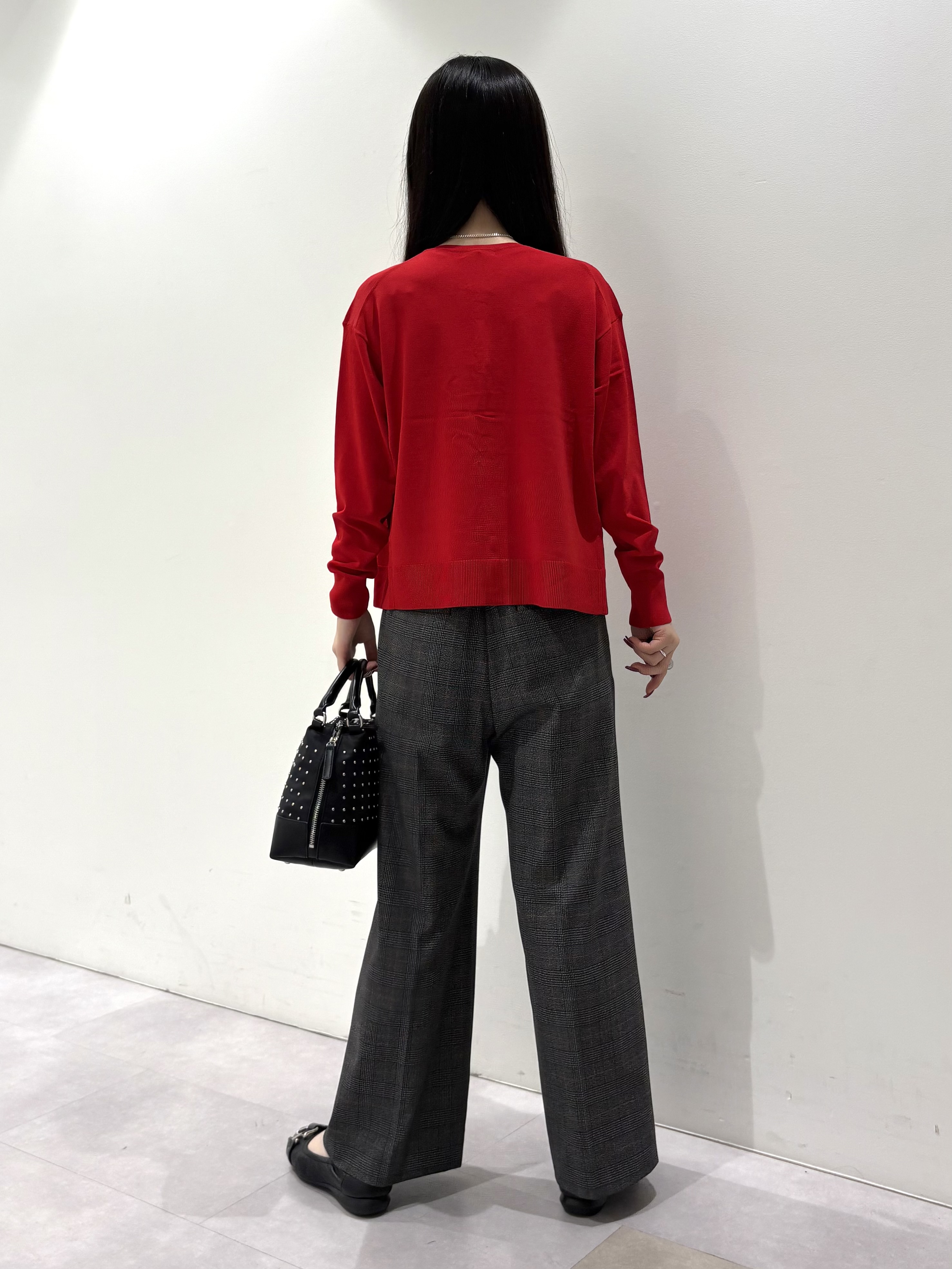 KEIKOさんの「INDIVI｜【2点セット】5分袖ニット＆カーディガン きれいめアンサンブルニット」を使ったコーディネート