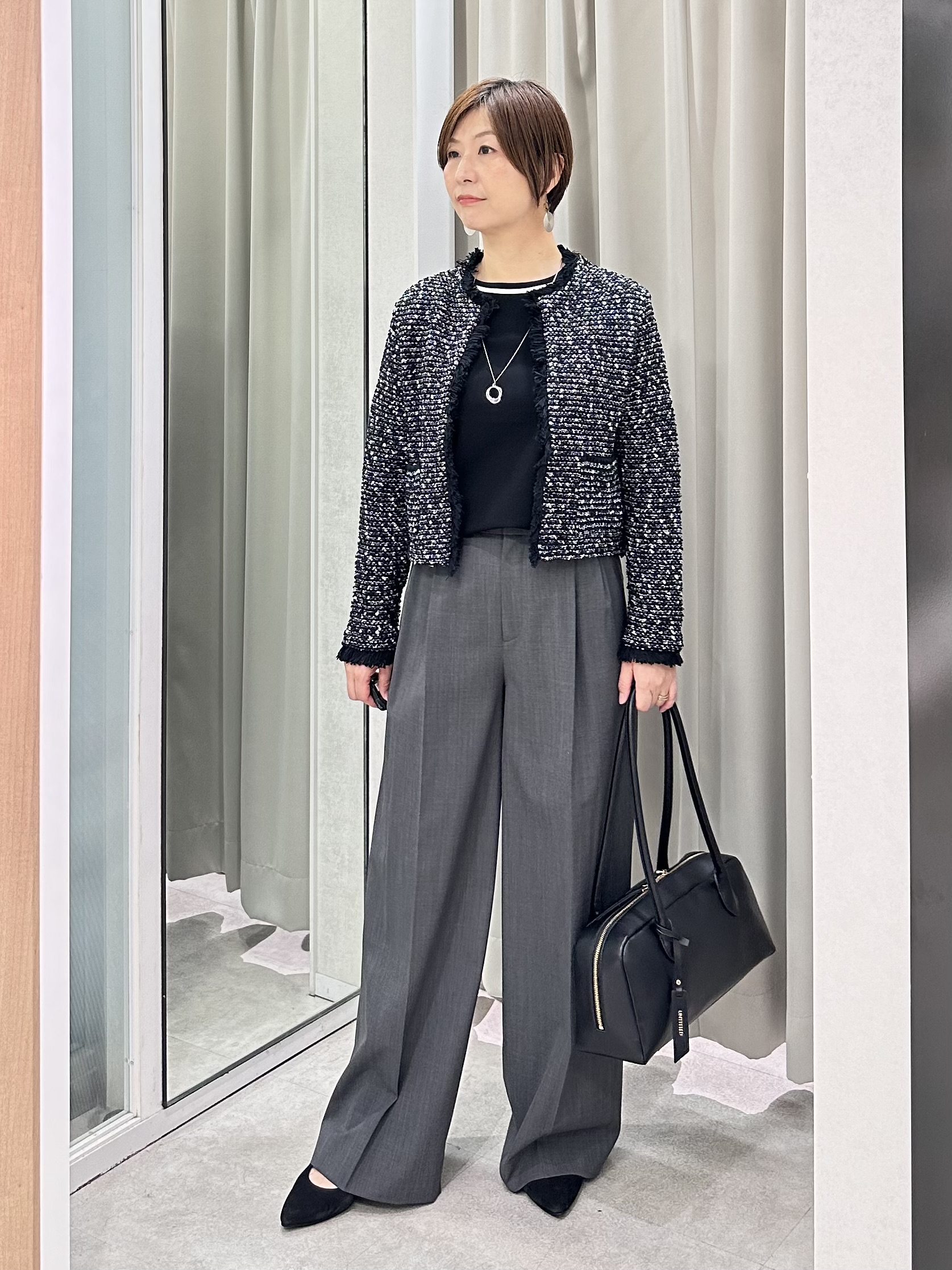 みなこさんの「UNTITLED｜【体型カバー/後ろウエストゴム】ウーステッドワイドシルエットパンツ」を使ったコーディネート