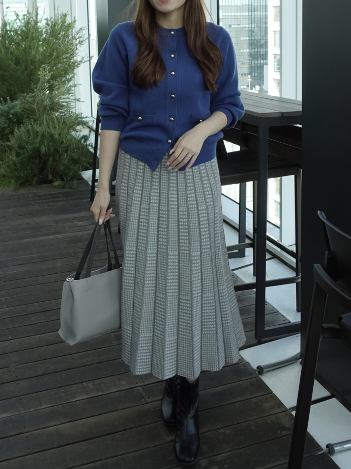 sayaさんの「SHOO･LA･RUE｜【洗濯機可/S-LL】もちもちで心地よい もちここニットカーディガン」を使ったコーディネート