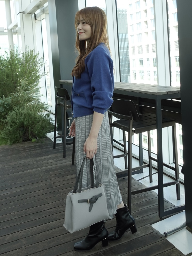 sayaさんの「SHOO･LA･RUE｜【洗濯機可/S-LL】もちもちで心地よい もちここニットカーディガン」を使ったコーディネート