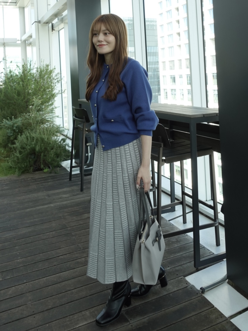 sayaさんの「SHOO･LA･RUE｜【洗濯機可/S-LL】もちもちで心地よい もちここニットカーディガン」を使ったコーディネート