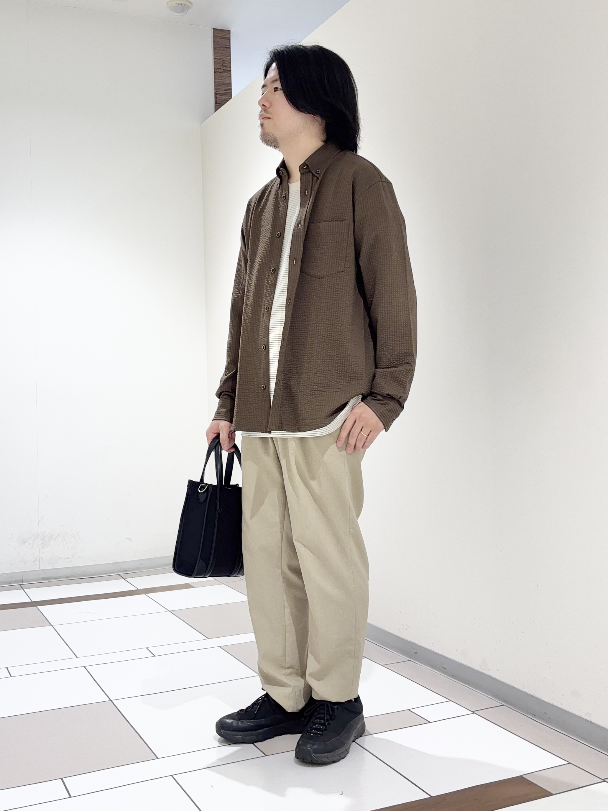 及川さんの「TAKEO KIKUCHI｜シルケット ボーダー 長袖 Tシャツ」を使ったコーディネート