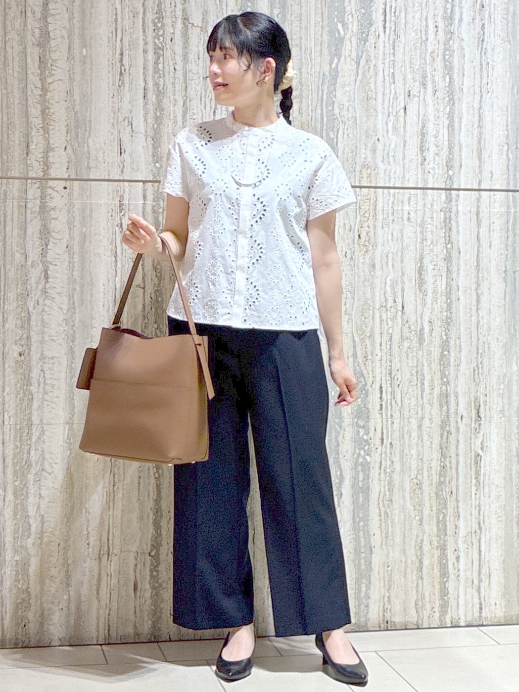  beni_gingerさんの「Reflect｜【通勤◎】カットワーク刺繍レース シャツブラウス」を使ったコーディネート
