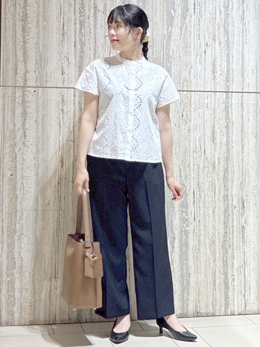  beni_gingerさんの「Reflect｜【通勤◎】カットワーク刺繍レース シャツブラウス」を使ったコーディネート