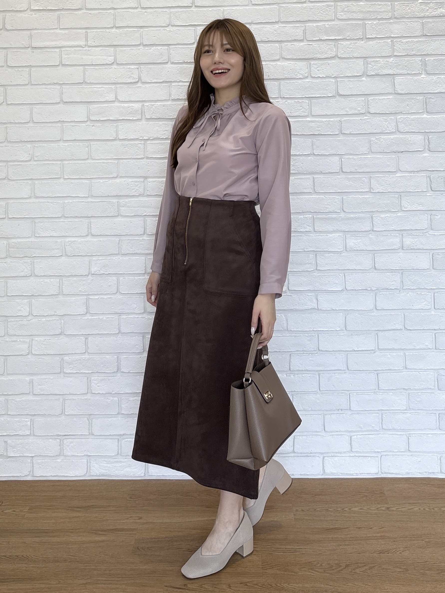 sayaさんの「SHOO･LA･RUE｜【S-LL/洗濯機可】襟フリルが女性らしい リボンブラウス」を使ったコーディネート