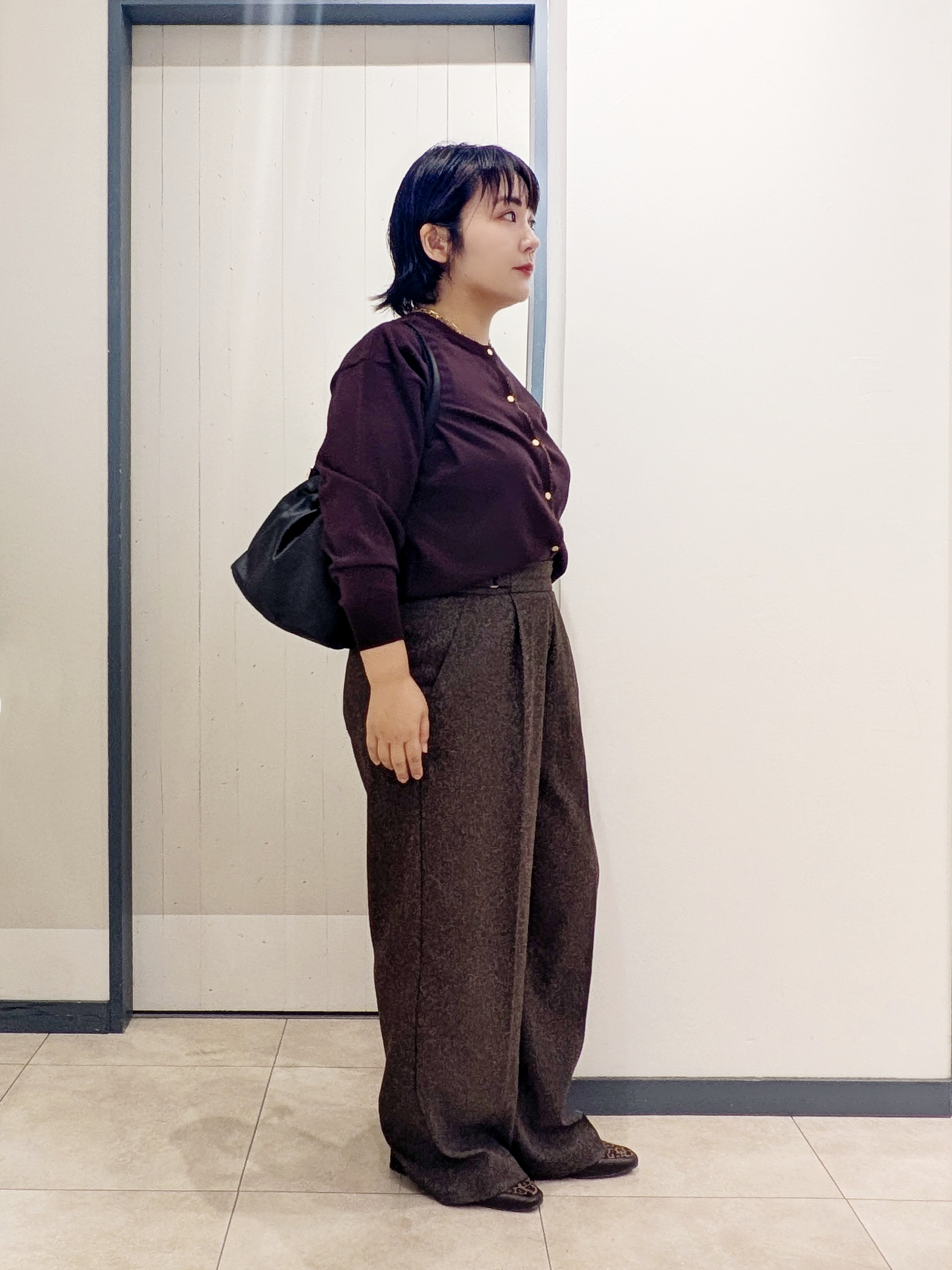 yukikaさんの「grove｜【前後2WAY】さりげなく、上品にきらめく ニットカーディガン」を使ったコーディネート