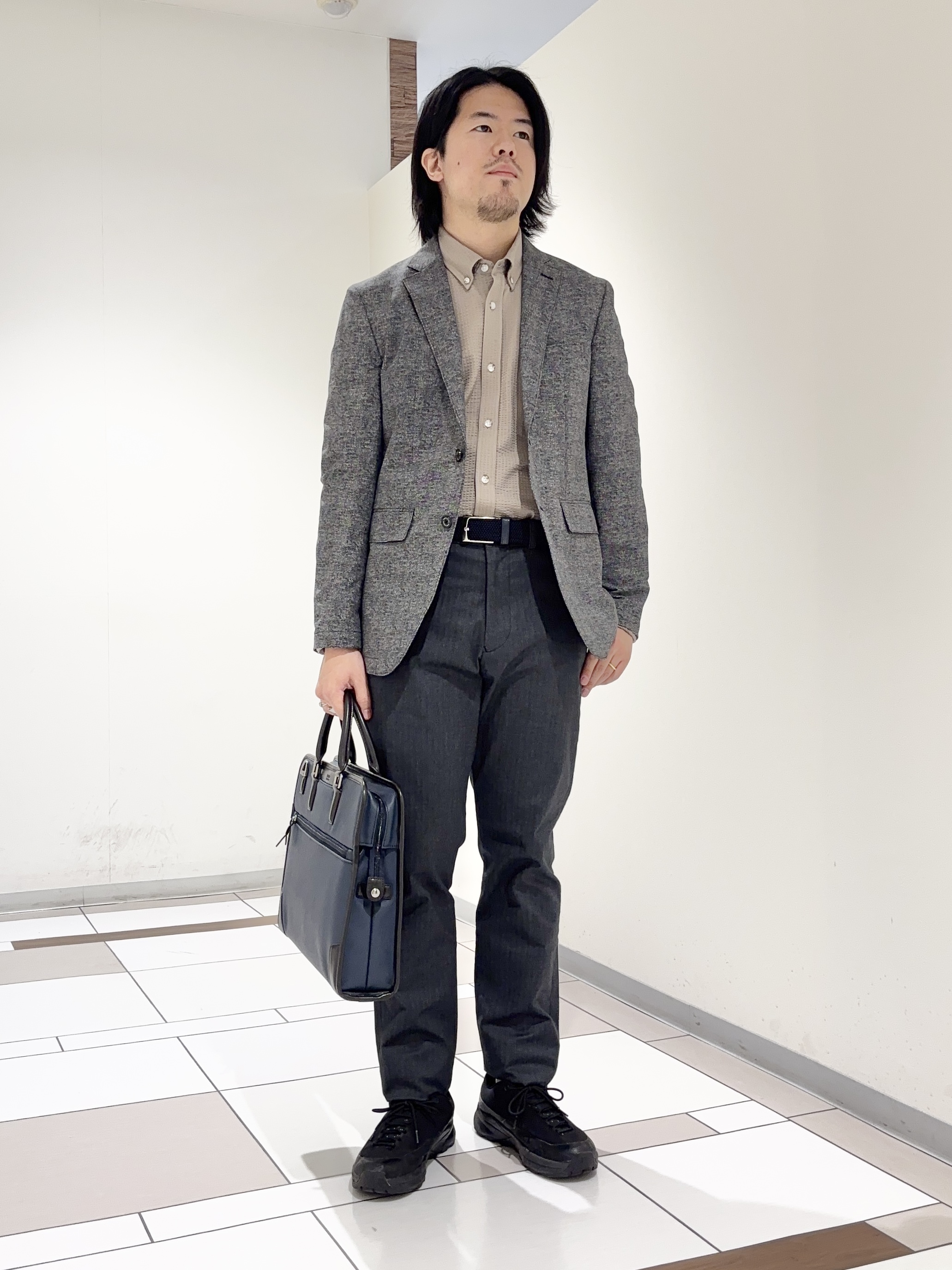 及川さんの「TAKEO KIKUCHI｜【抗菌防臭】COOL DOTS（R）ドビープリント ジャケット」を使ったコーディネート