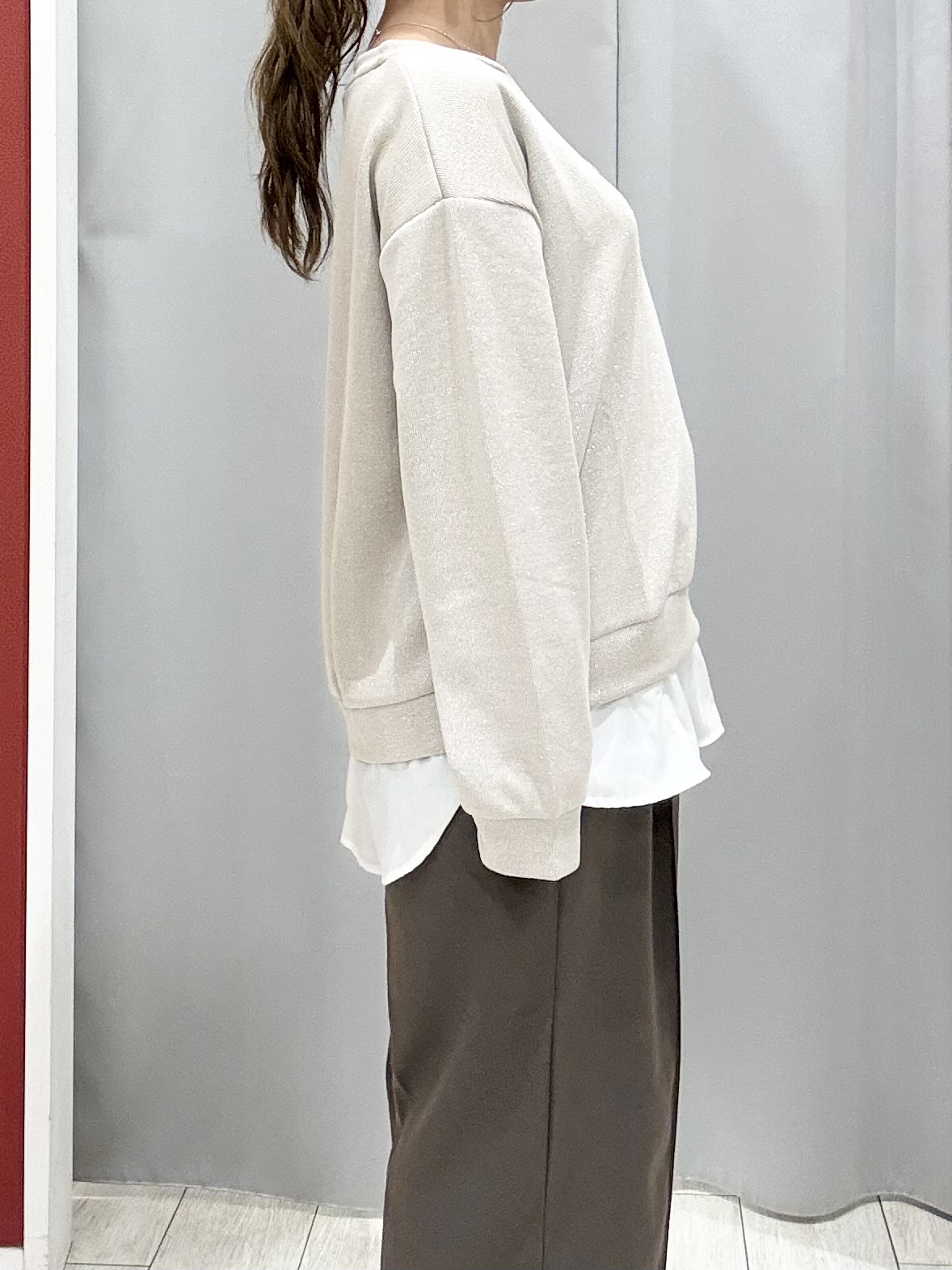 shioさんの「SHOO･LA･RUE｜【S-LL/洗濯機可】レイヤード風 ラメ入りトップス」を使ったコーディネート