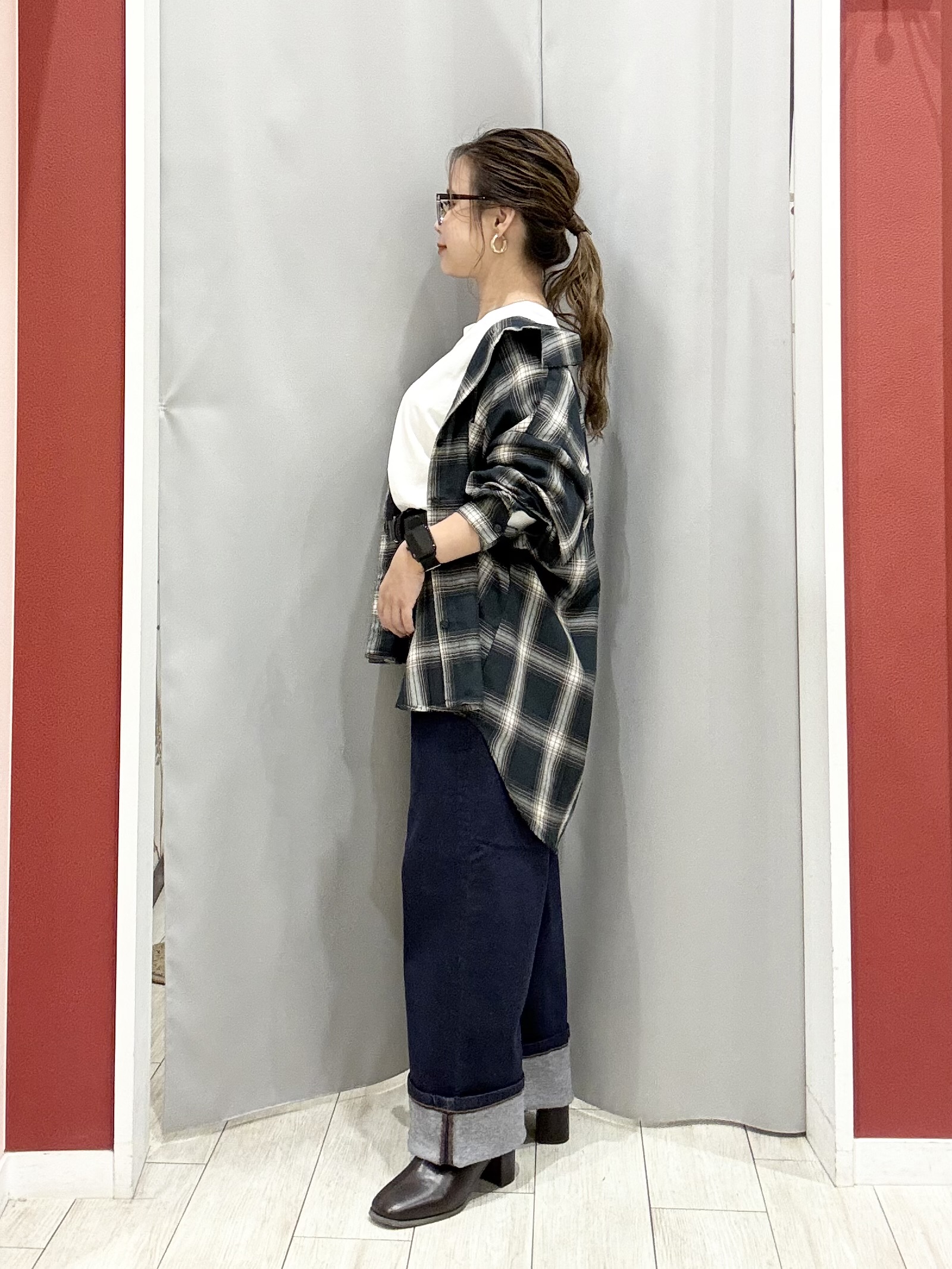shioさんの「SHOO･LA･RUE｜【洗濯後しわになりにくい/S-LL】気分で選ぶ 大人のデイリー使いに ベーシックシャツ」を使ったコーディネート
