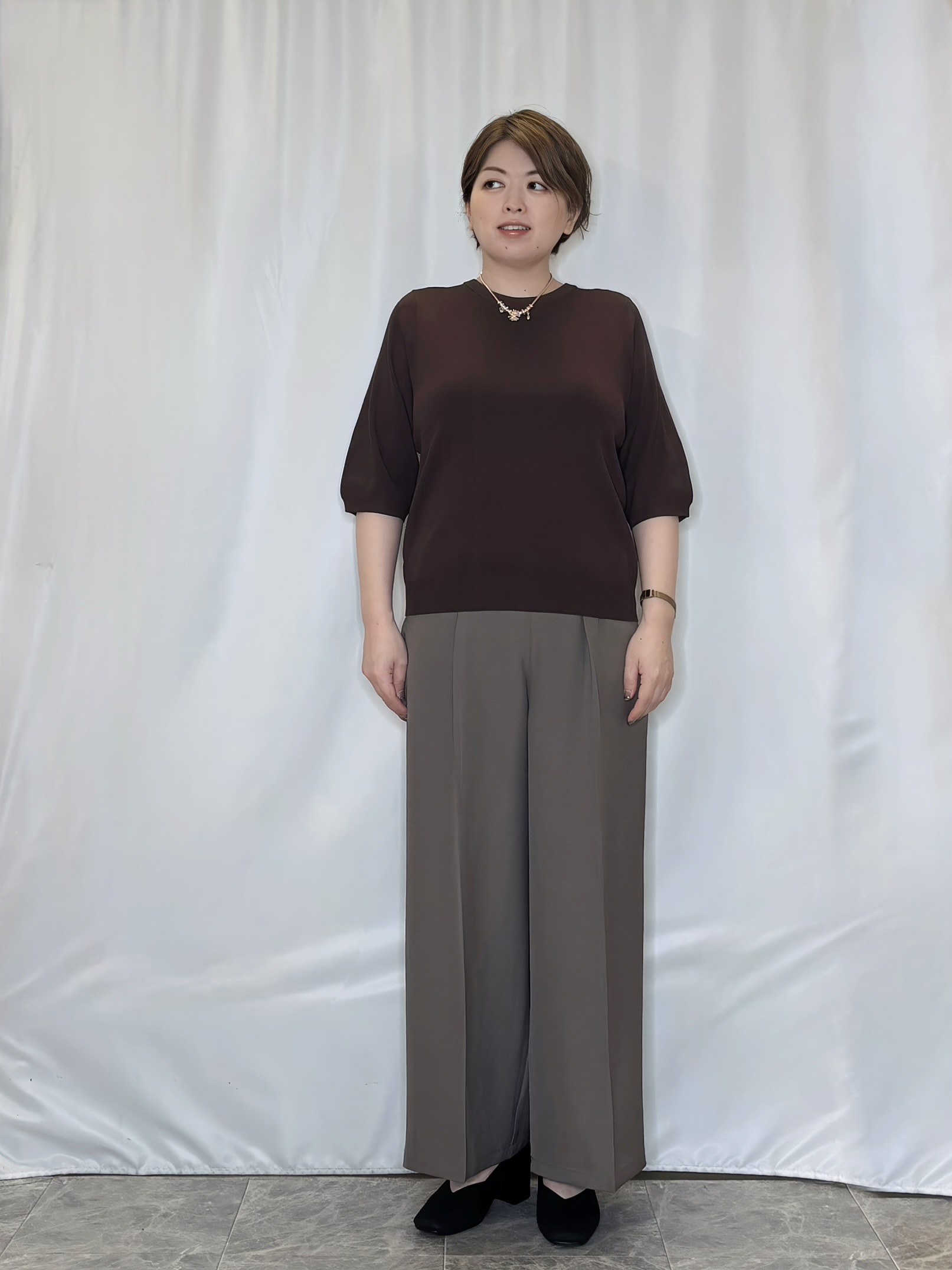たみさんの「SHOO･LA･RUE｜【ガンガン洗える/UV/毛玉になりにくい】二の腕見せない 5分袖ニット」を使ったコーディネート