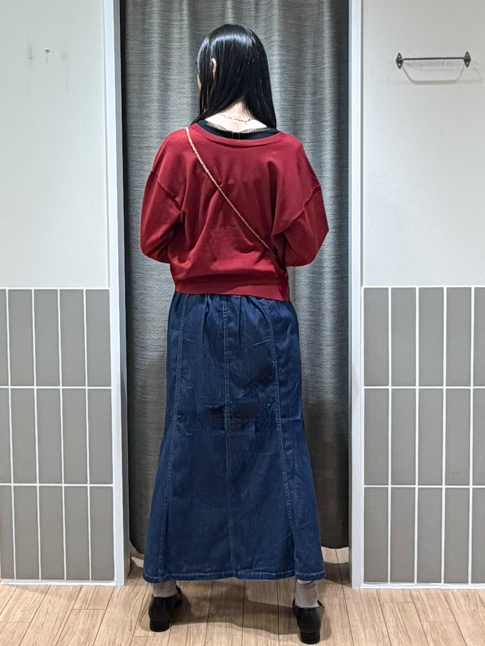 Kotoさんの「grove｜【前後2WAY】さりげなく、上品にきらめく ニットカーディガン」を使ったコーディネート
