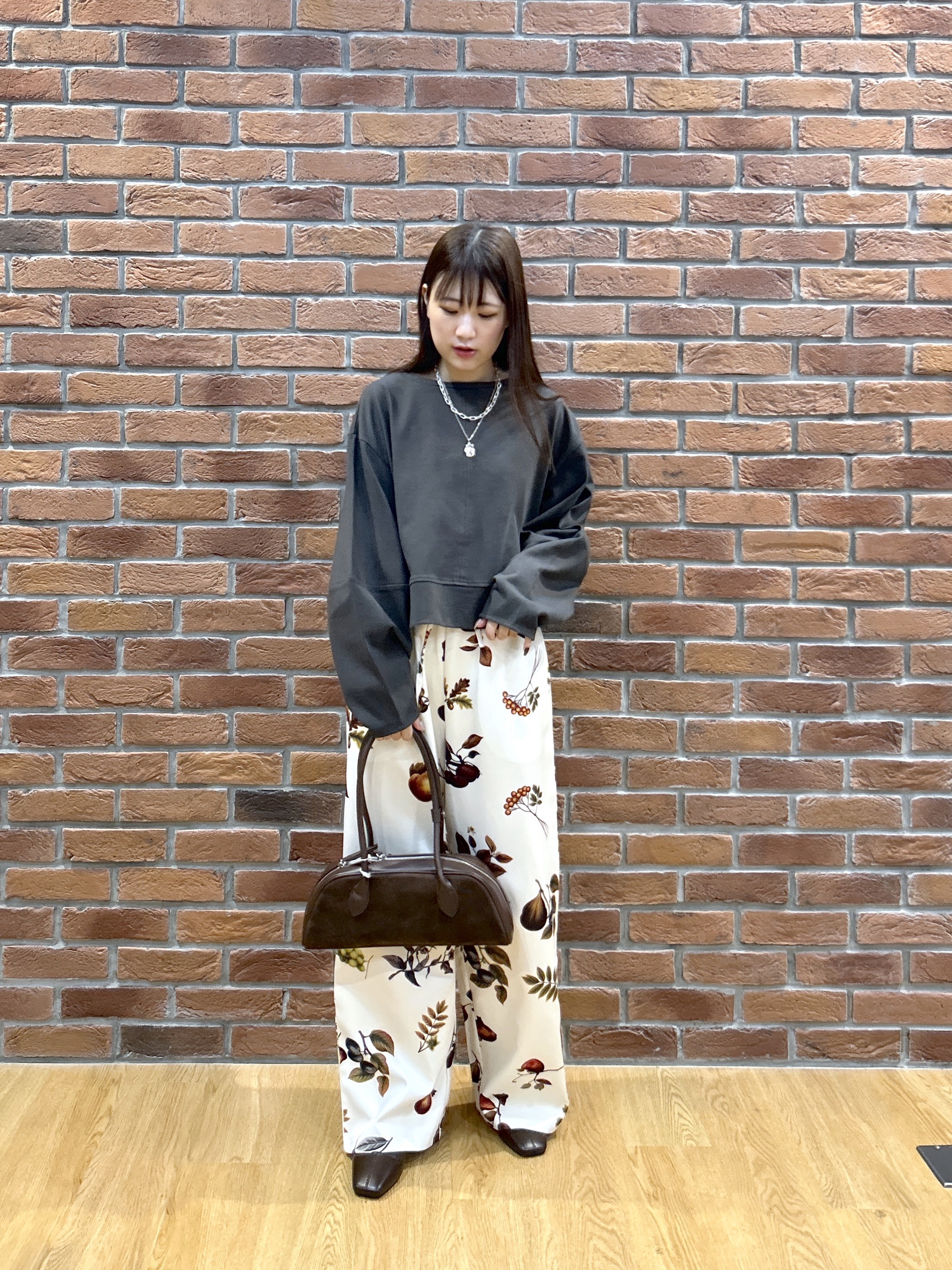 Renoさんの「INDIVI｜ロングスリーブフォルムカットソー【洗える】」を使ったコーディネート