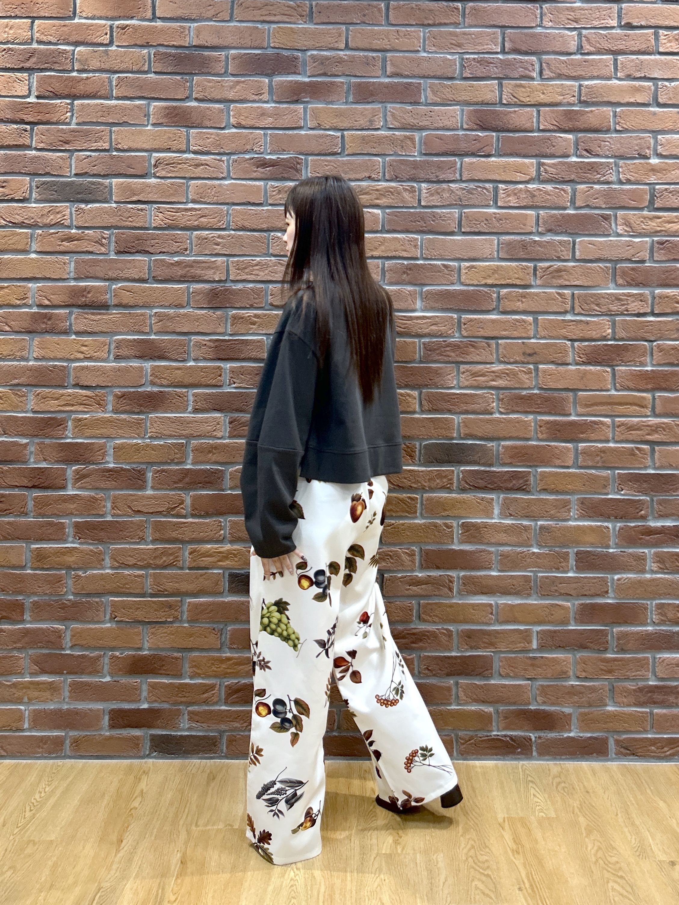 Renoさんの「INDIVI｜ロングスリーブフォルムカットソー【洗える】」を使ったコーディネート