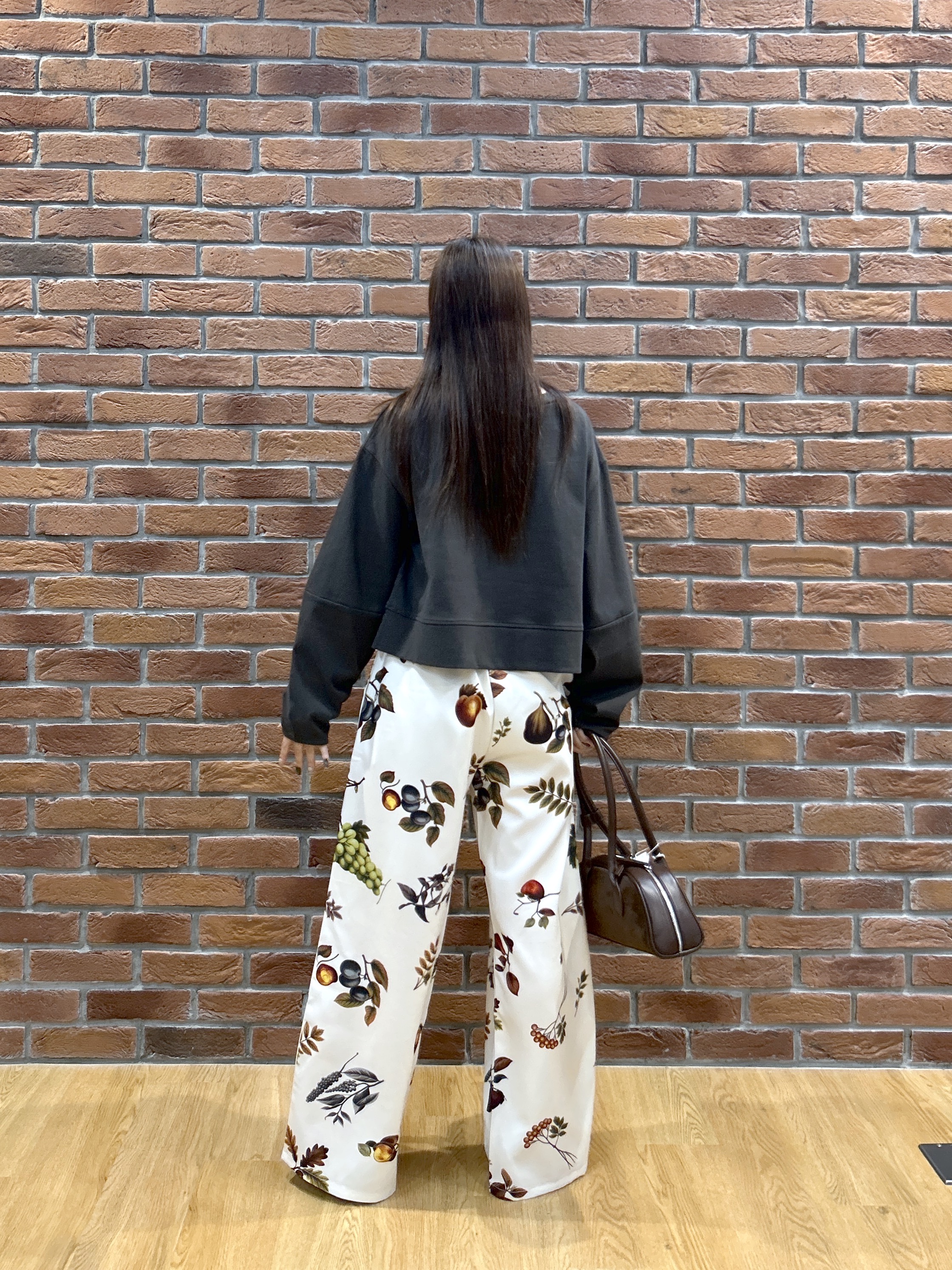 Renoさんの「INDIVI｜ロングスリーブフォルムカットソー【洗える】」を使ったコーディネート