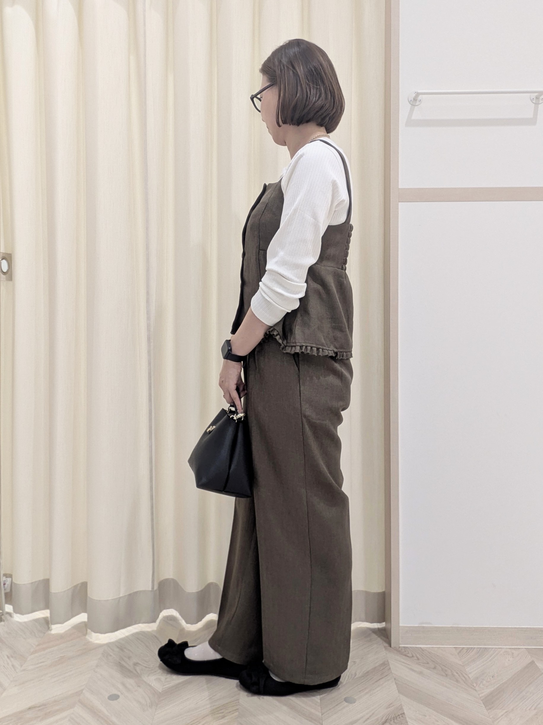 miyuさんの「SHOO･LA･RUE｜【2点セット／着方いろいろ】ビスチェ&times;センタープレスパンツ セットアップ」を使ったコーディネート