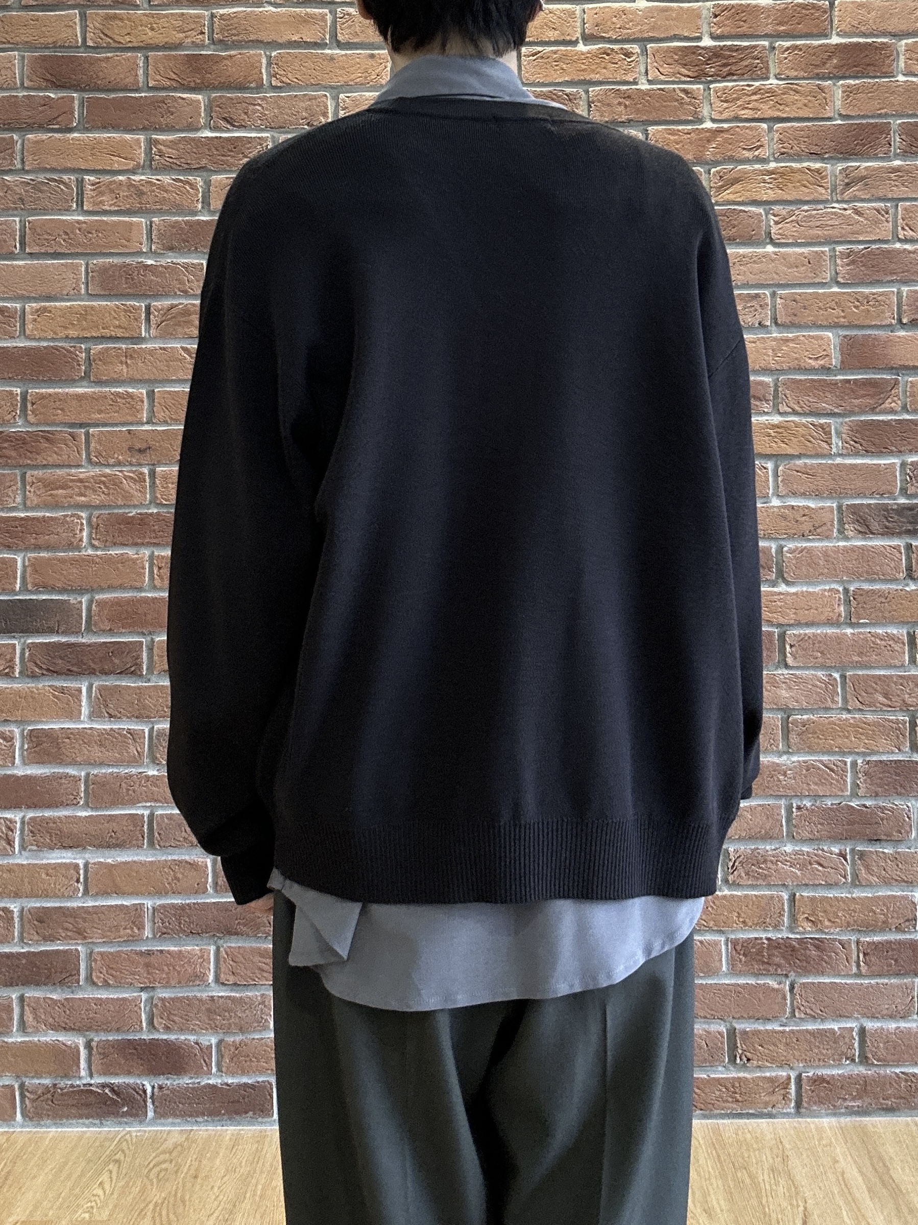 ドイさんの「tk.TAKEO KIKUCHI｜CARE FREE KNITカーディガン」を使ったコーディネート