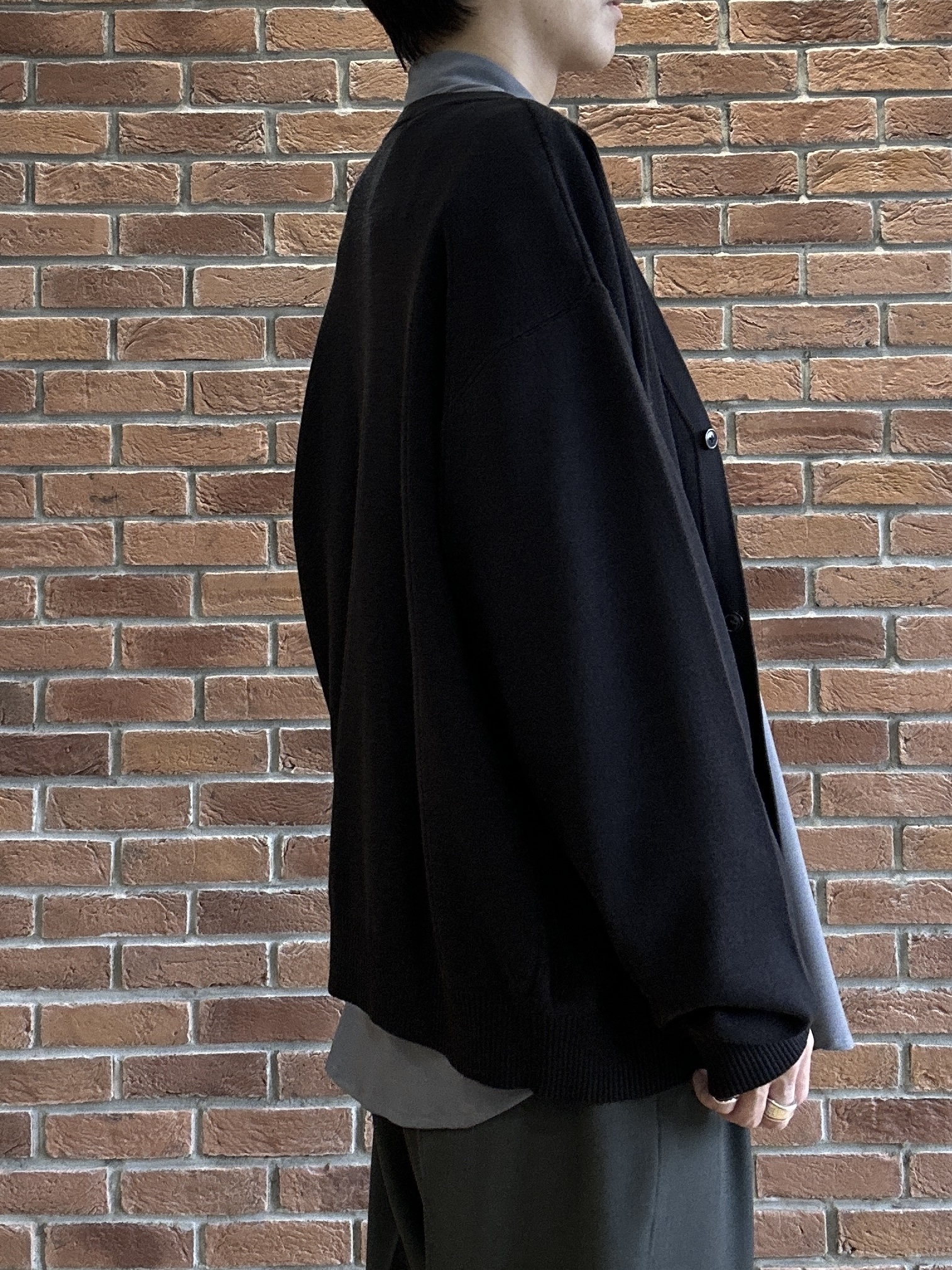 ドイさんの「tk.TAKEO KIKUCHI｜CARE FREE KNITカーディガン」を使ったコーディネート
