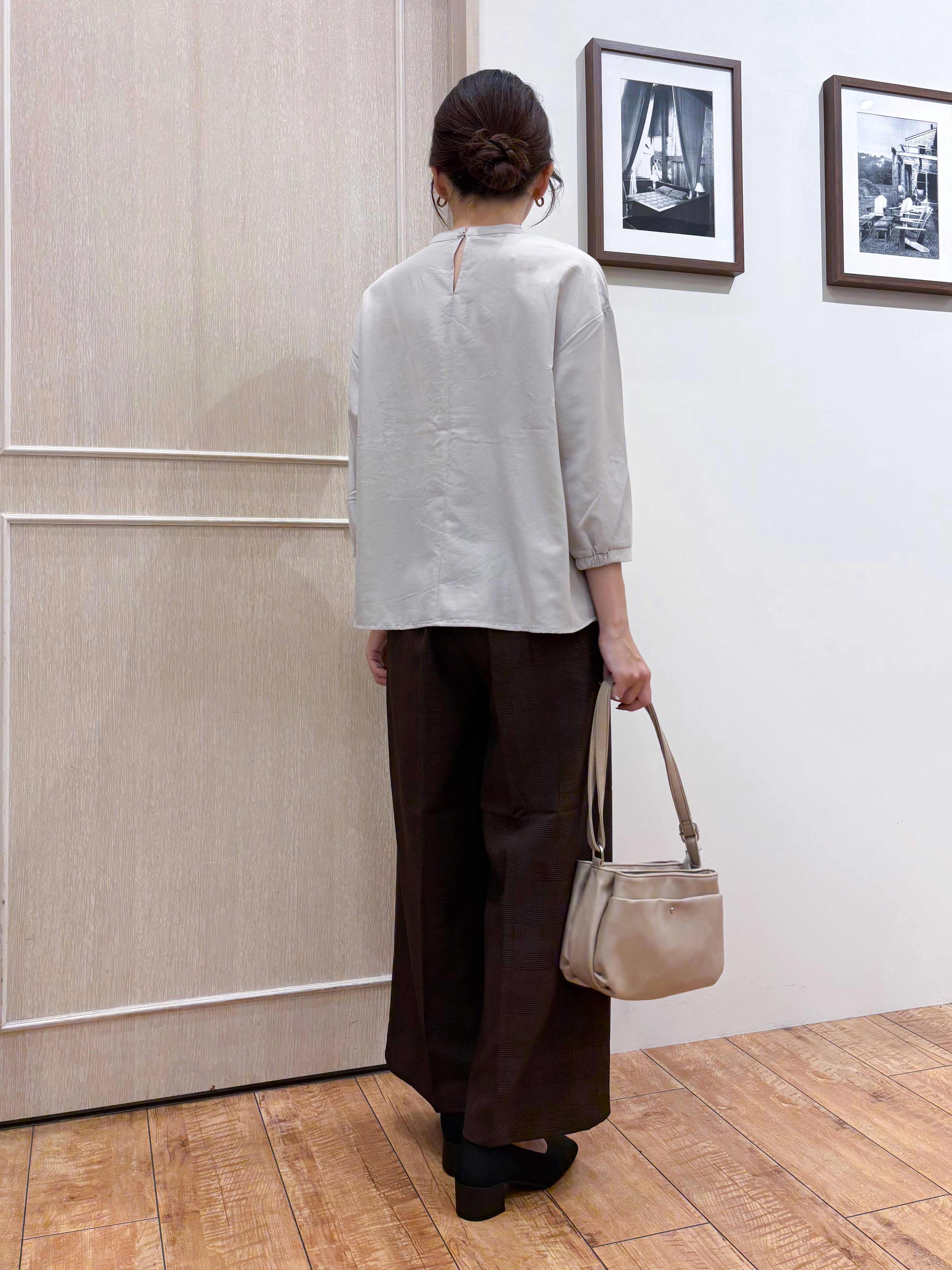 なみさんの「SHOO･LA･RUE｜【S-LL/洗濯機可】1枚で華やかに フロントレース7分袖ブラウス」を使ったコーディネート