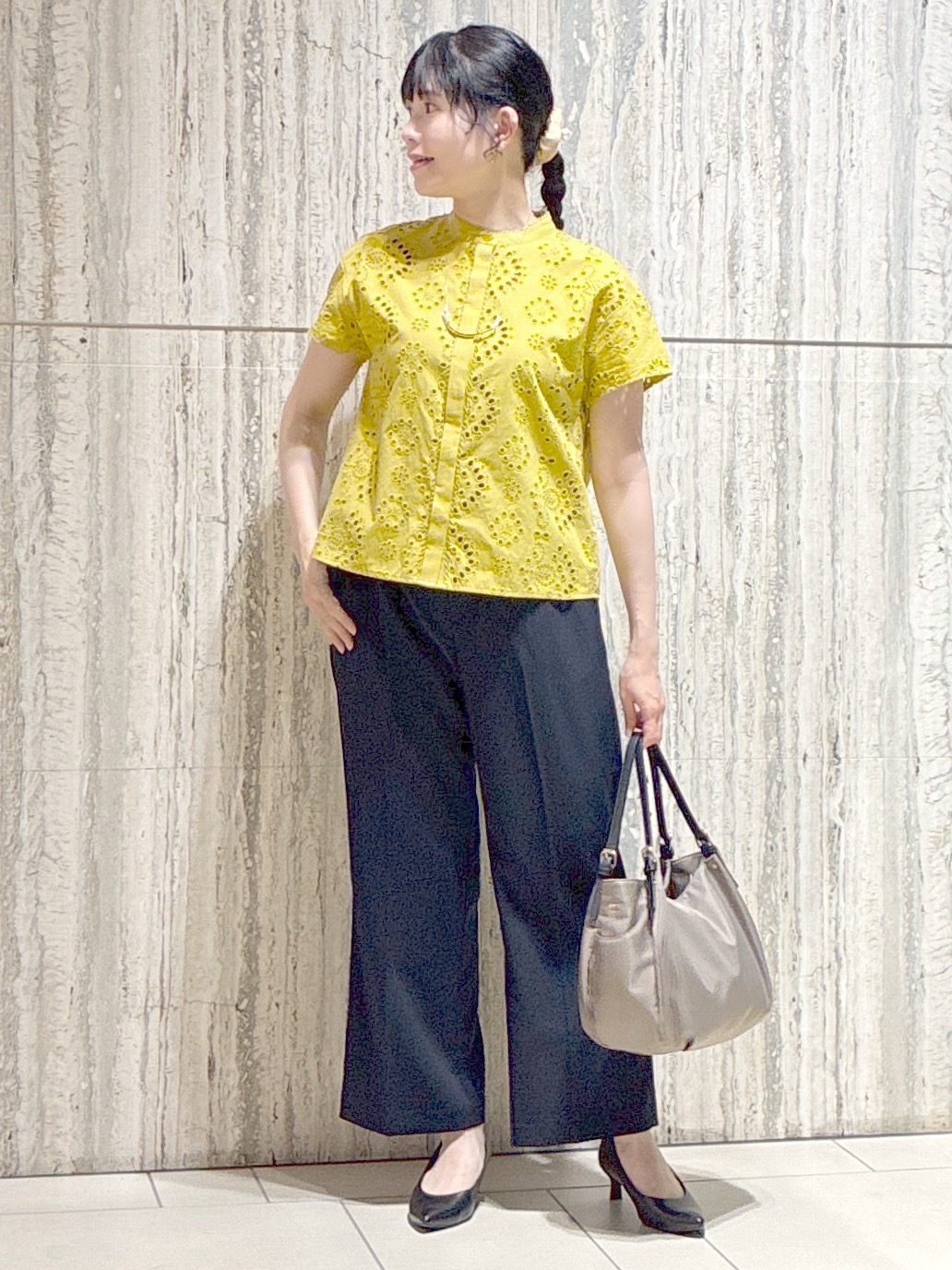  beni_gingerさんの「Reflect｜【通勤◎】カットワーク刺繍レース シャツブラウス」を使ったコーディネート