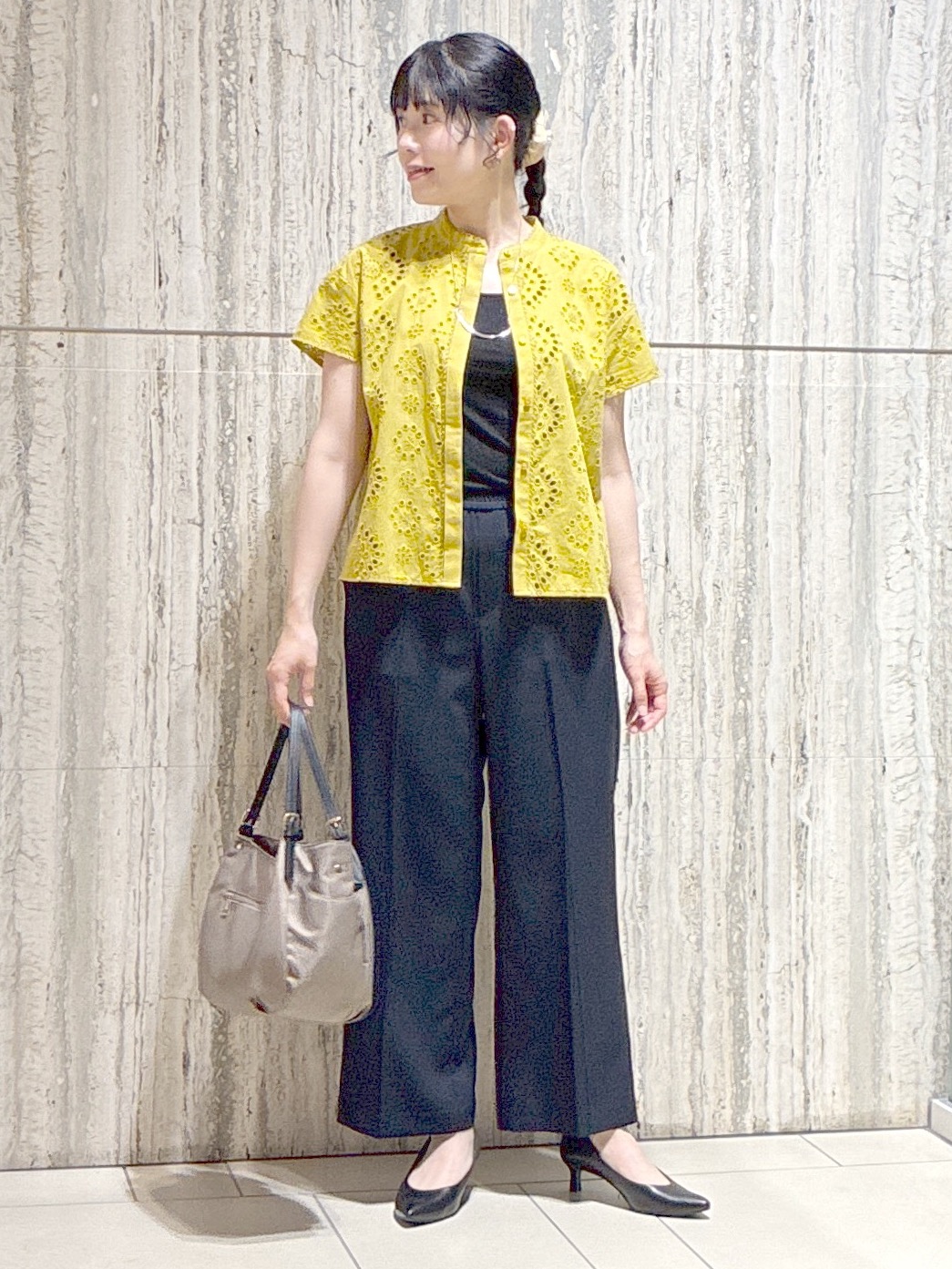  beni_gingerさんの「Reflect｜【通勤◎】カットワーク刺繍レース シャツブラウス」を使ったコーディネート