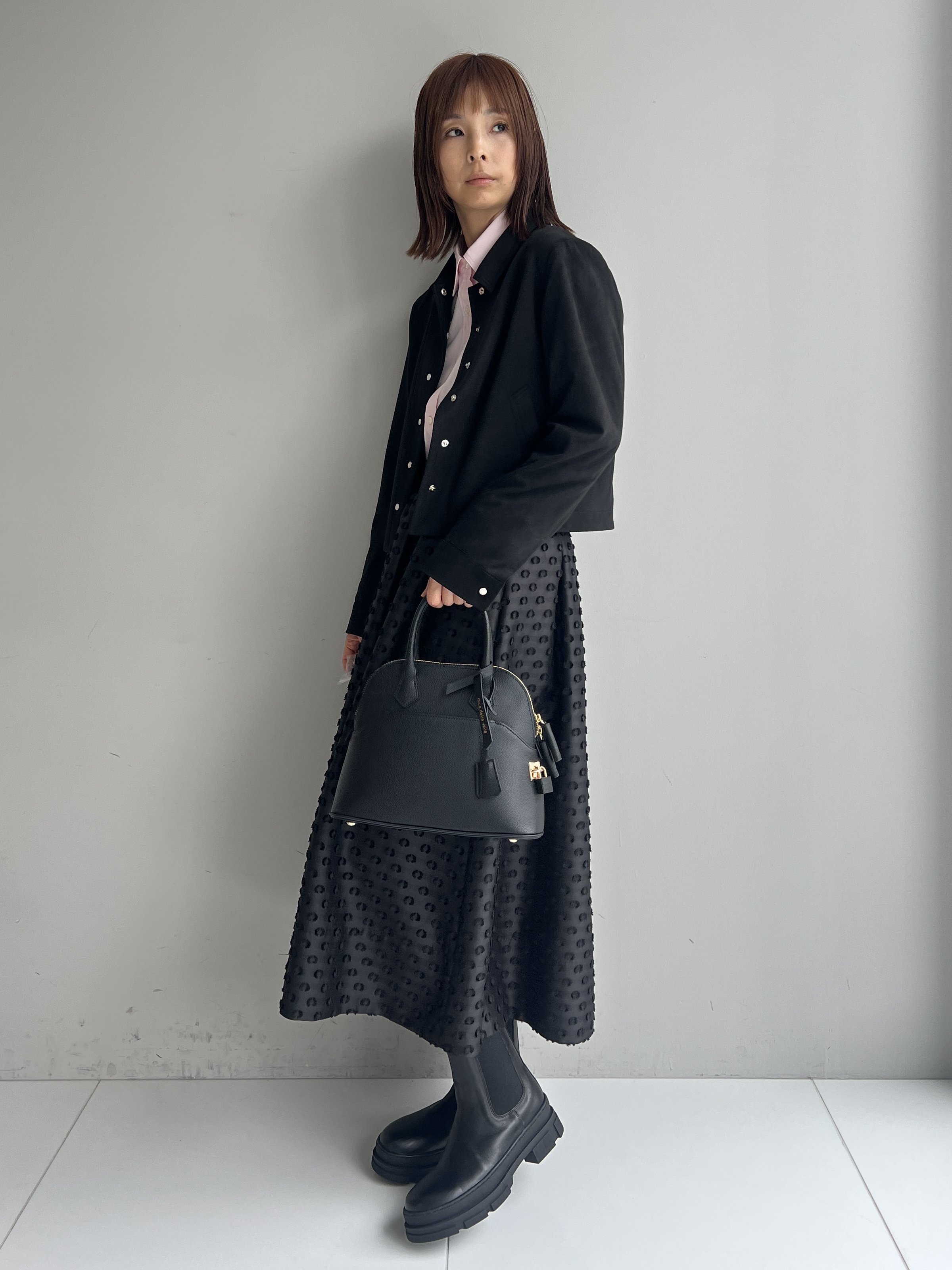 misaさんの「DRESSTERIOR｜◆mica della valle（ミカデラヴァッレ）Katia ハンドバッグ」を使ったコーディネート