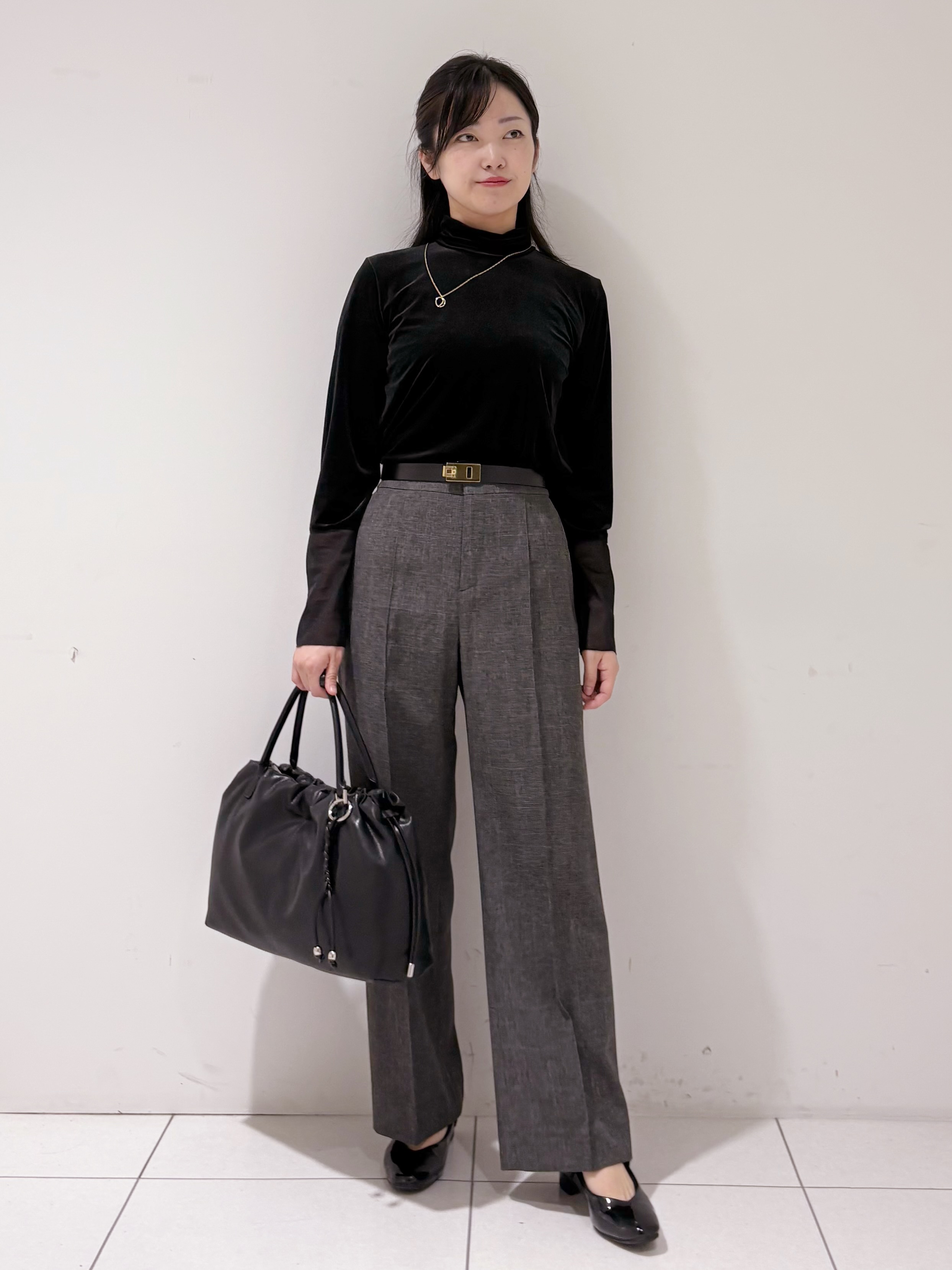momokoさんの「INDIVI｜【レイヤード／袖口シアー／日本製】ベロアジャージトップス」を使ったコーディネート