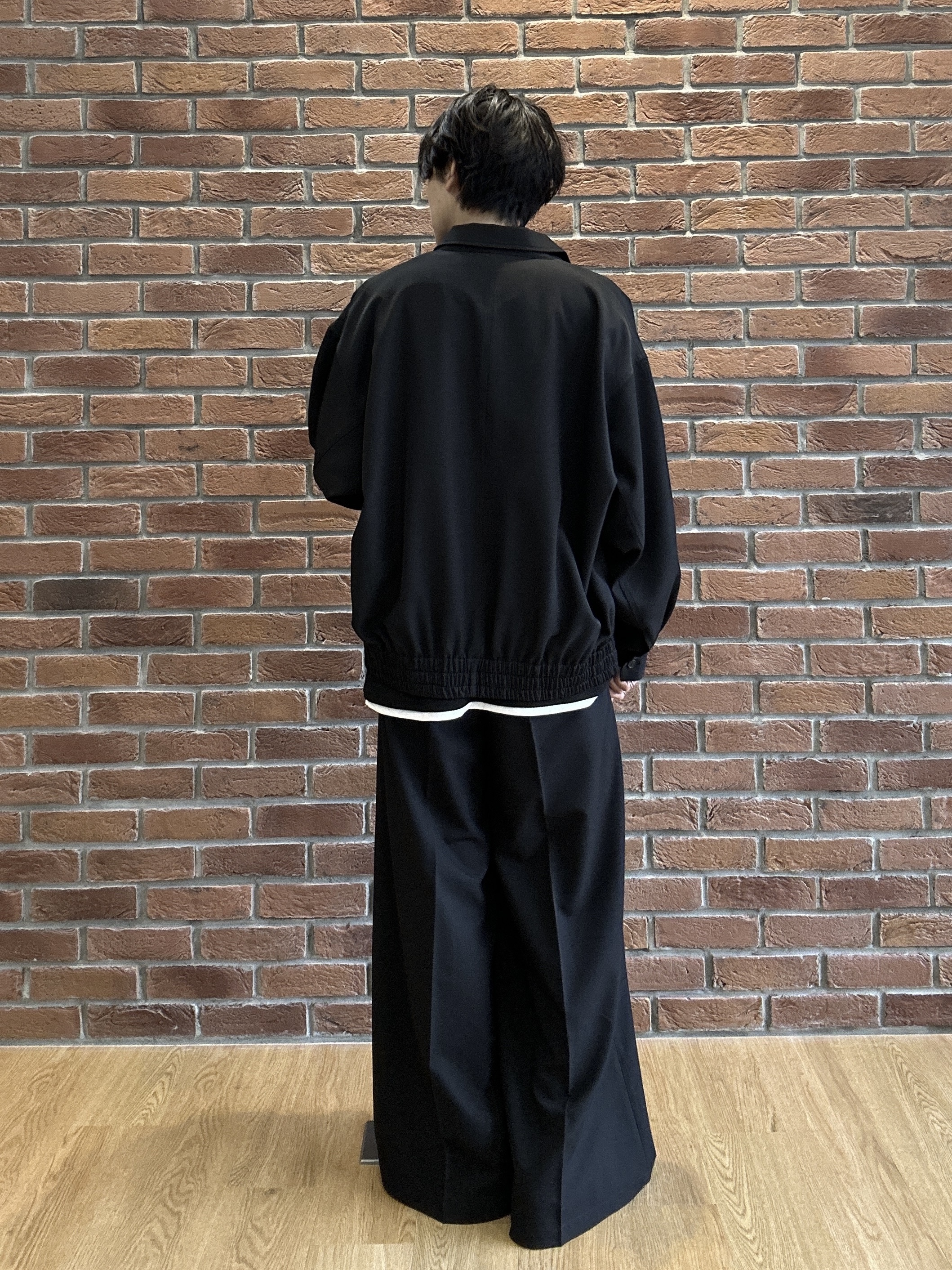 ドイさんの「tk.TAKEO KIKUCHI｜2タックワイドスラックス」を使ったコーディネート