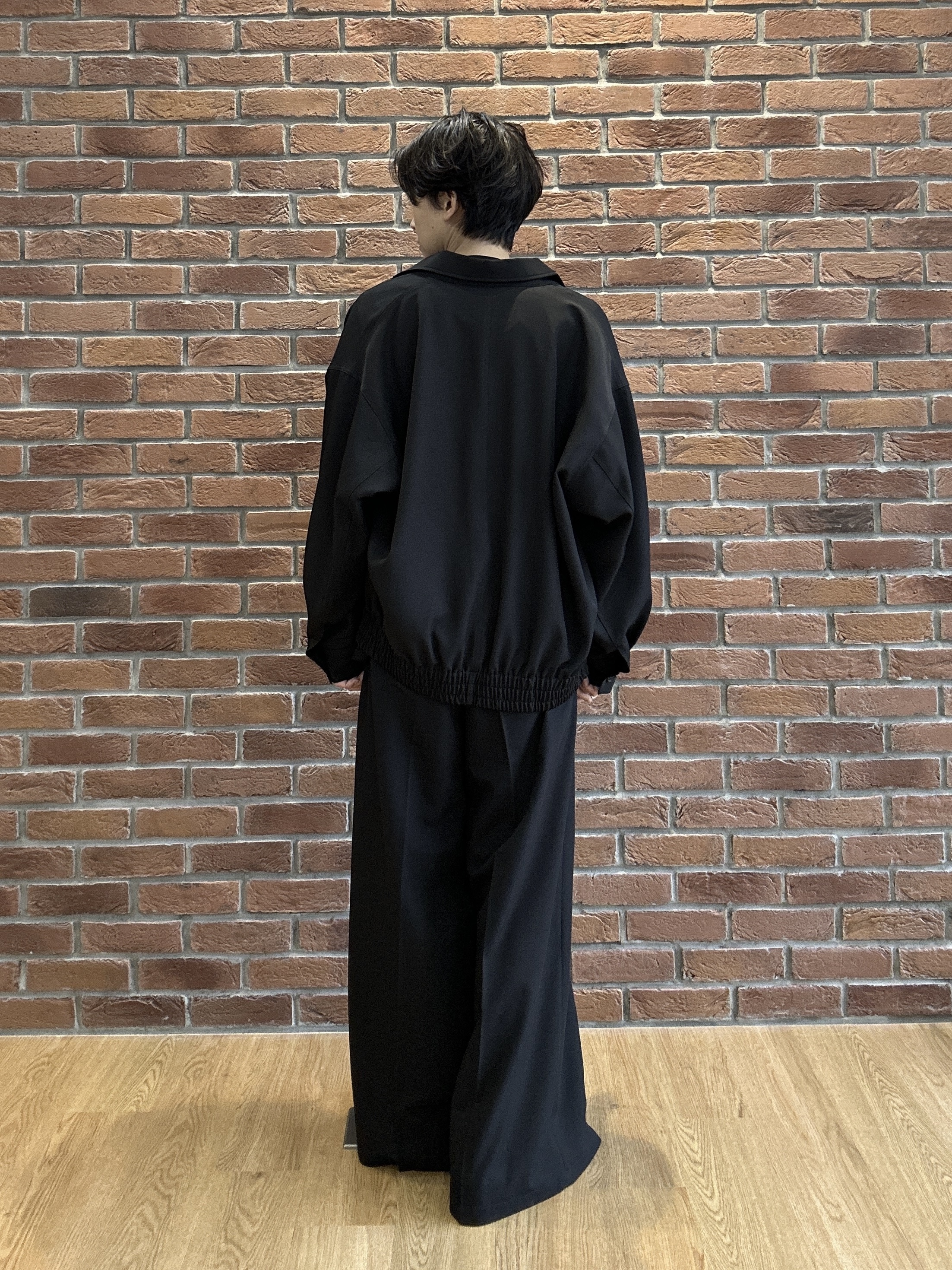 ドイさんの「tk.TAKEO KIKUCHI｜2タックワイドスラックス」を使ったコーディネート