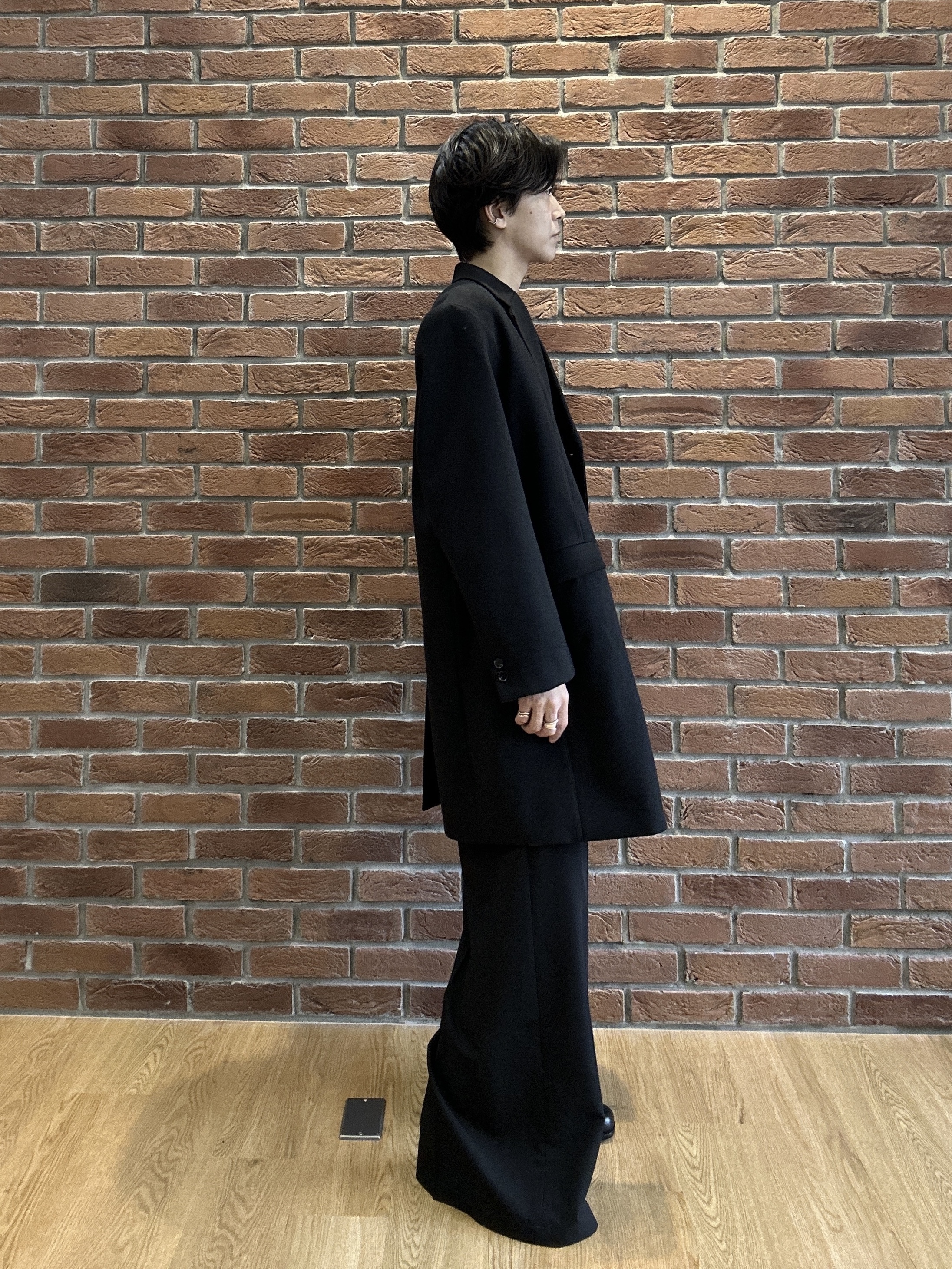 ドイさんの「tk.TAKEO KIKUCHI｜2タックワイドスラックス」を使ったコーディネート