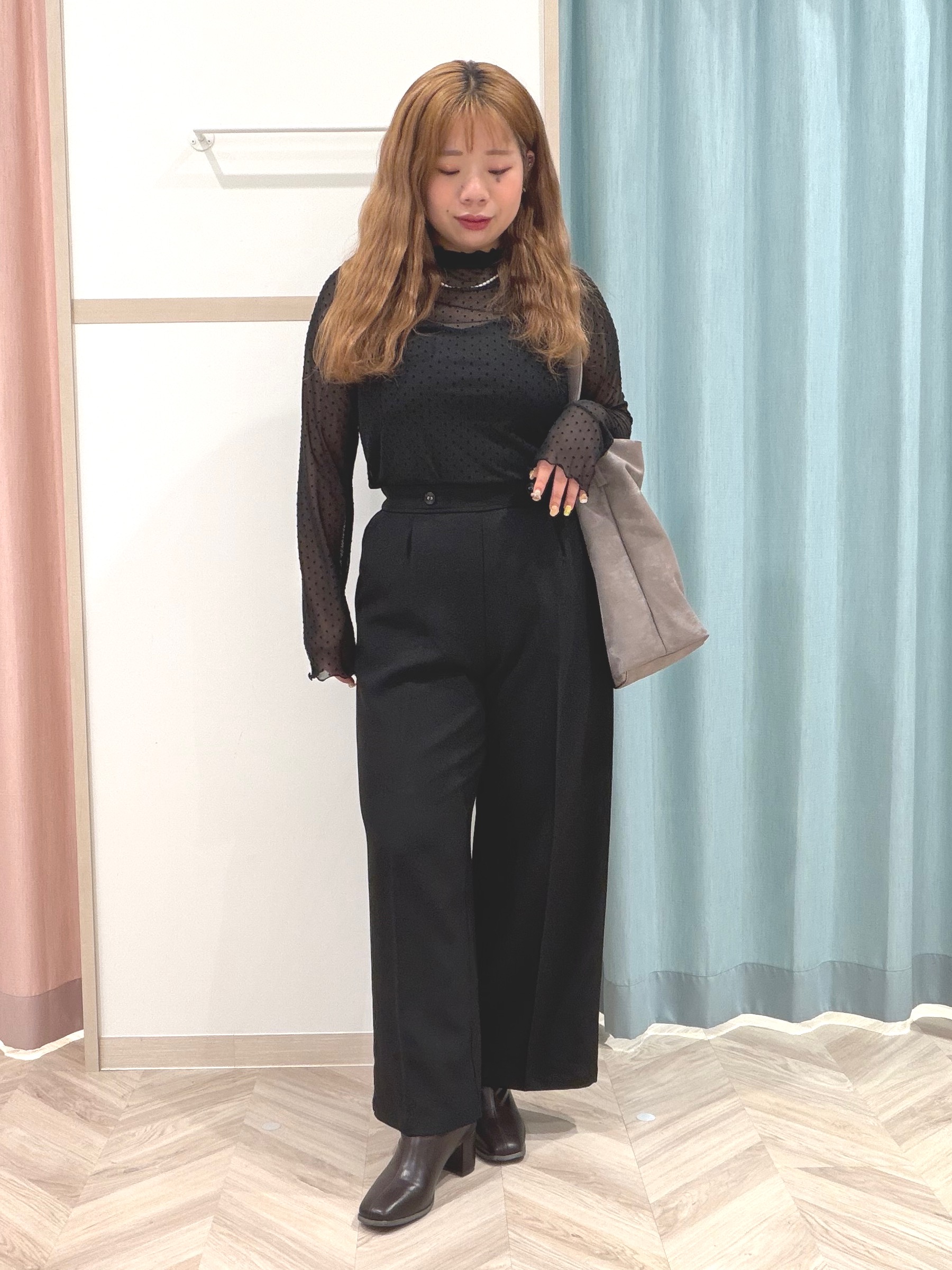 まちゃんなちゃんさんの「SHOO･LA･RUE｜【S-LL/洗濯機可】コーデにプラスするだけで垢抜ける 柄アソートシアーチュールトップス」を使ったコーディネート