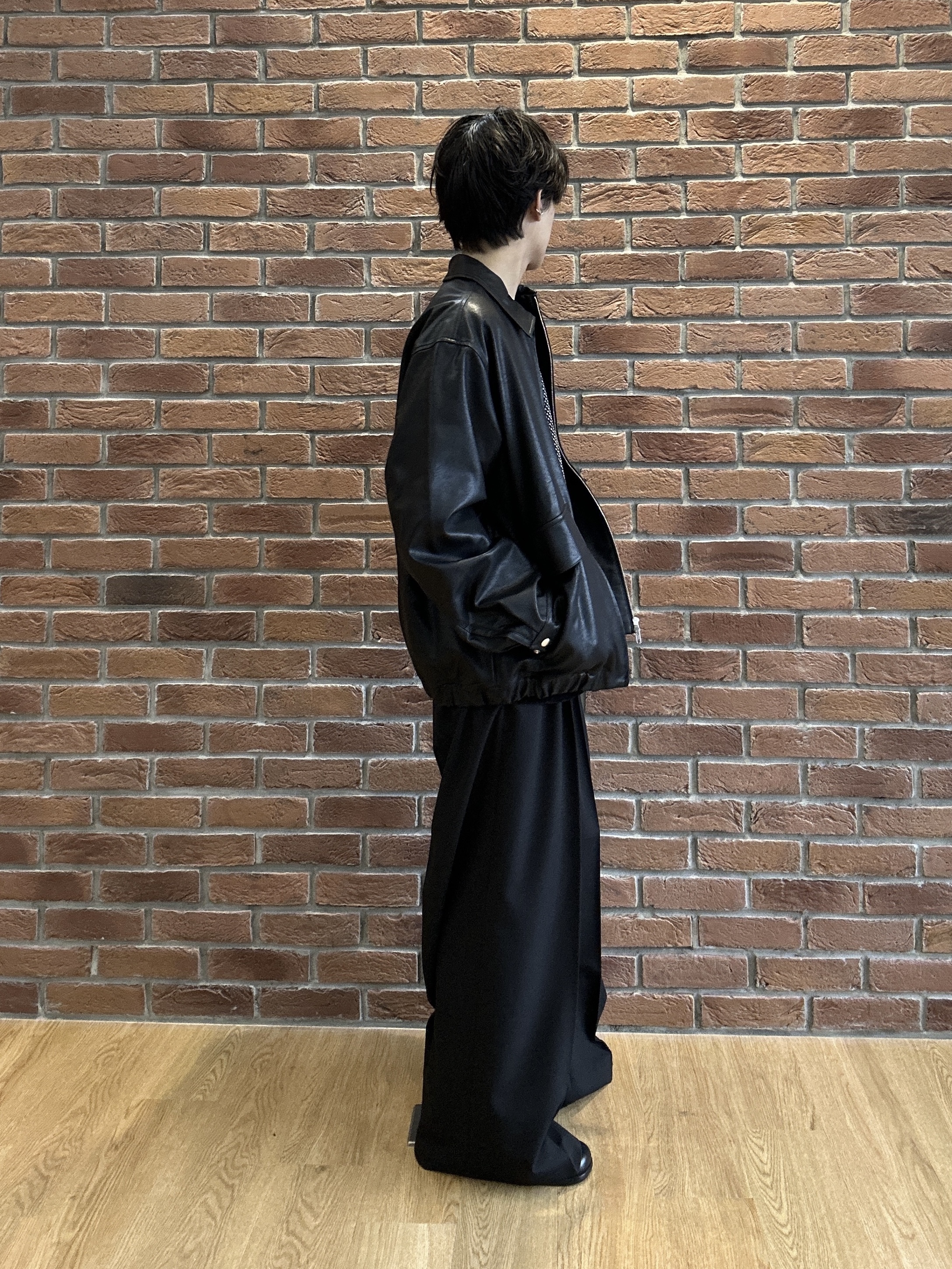ドイさんの「tk.TAKEO KIKUCHI｜2タックワイドスラックス」を使ったコーディネート