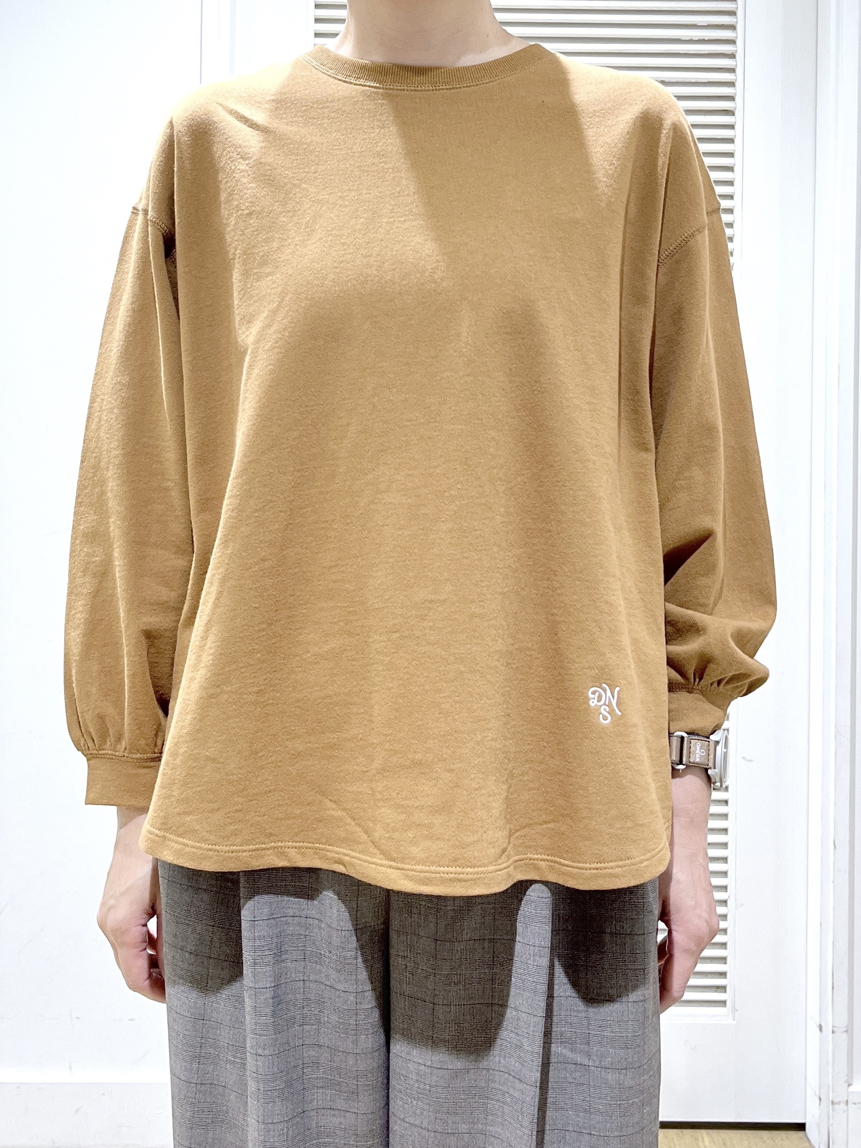 Miyazakiさんの「Dessin｜【洗える/7色展開/XS-L】バックヘンリーミニ裏毛 長袖」を使ったコーディネート