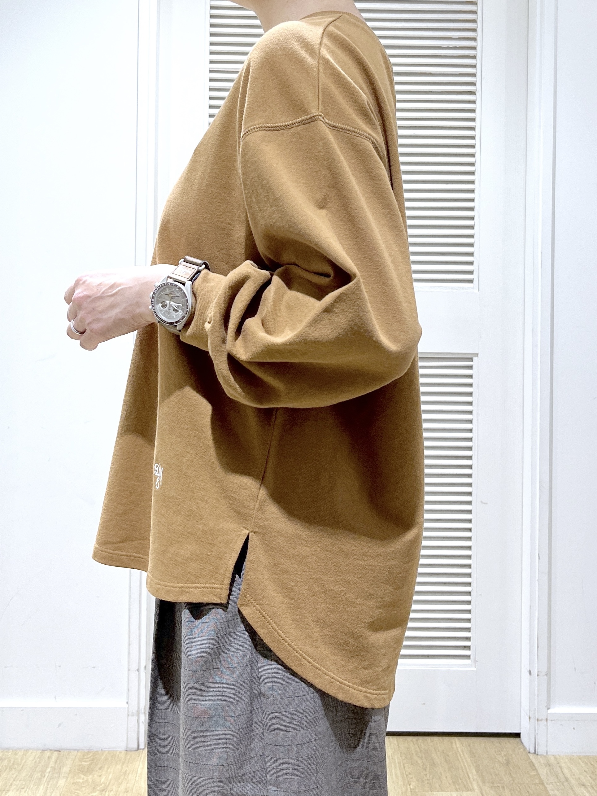 Miyazakiさんの「Dessin｜【洗える/7色展開/XS-L】バックヘンリーミニ裏毛 長袖」を使ったコーディネート