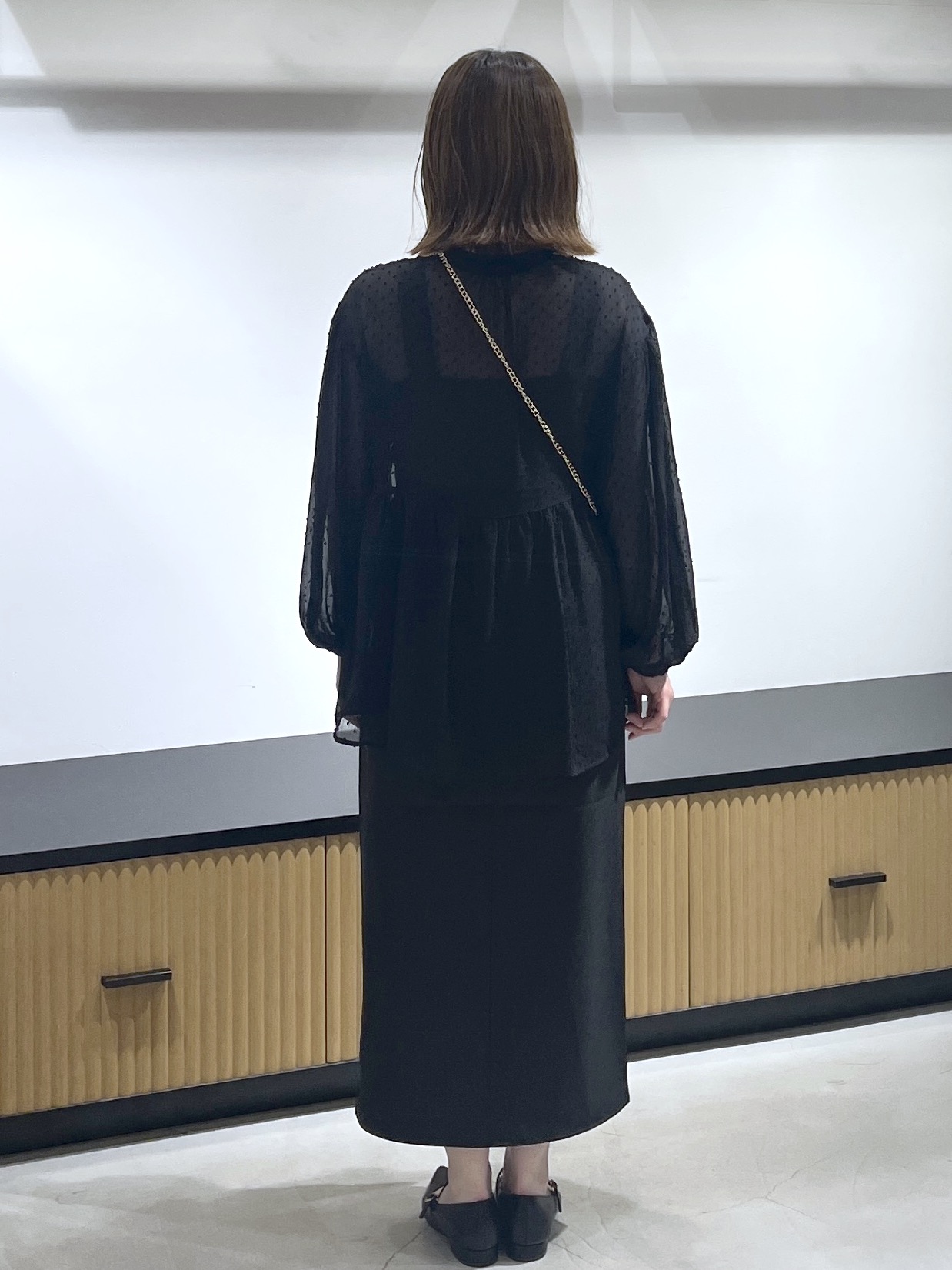 mikiさんの「OPAQUE.CLIP｜シアードットペプラムブラウス【洗濯機OK】」を使ったコーディネート