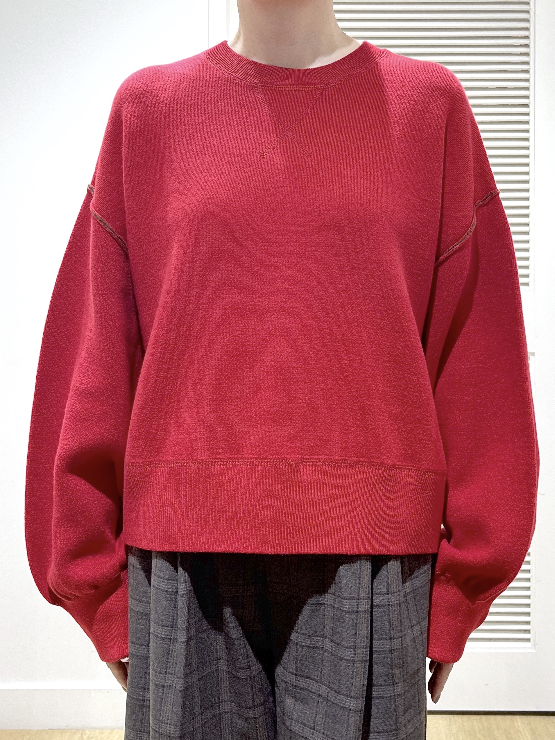 Miyazakiさんの「Dessin｜【洗濯機OK/XS-L】配色リバーシブル コットンジャカード クルーネックニット」を使ったコーディネート