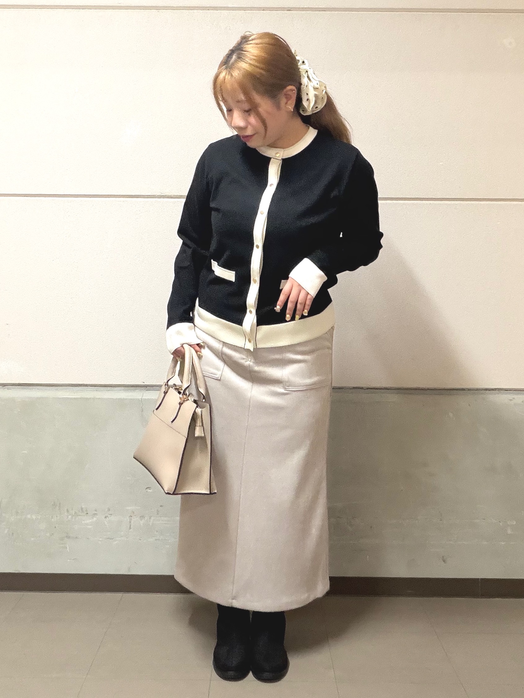 まちゃんなちゃんさんの「SHOO･LA･RUE｜【S-LL/洗濯機可】配色使いが目を惹く クルーネックニットカーディガン」を使ったコーディネート
