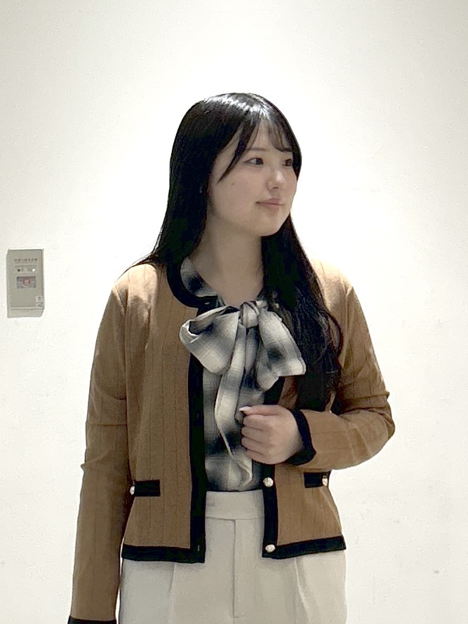 sayaさんの「OPAQUE.CLIP｜バイカラークルーネックカーディガン【洗濯機OK】」を使ったコーディネート