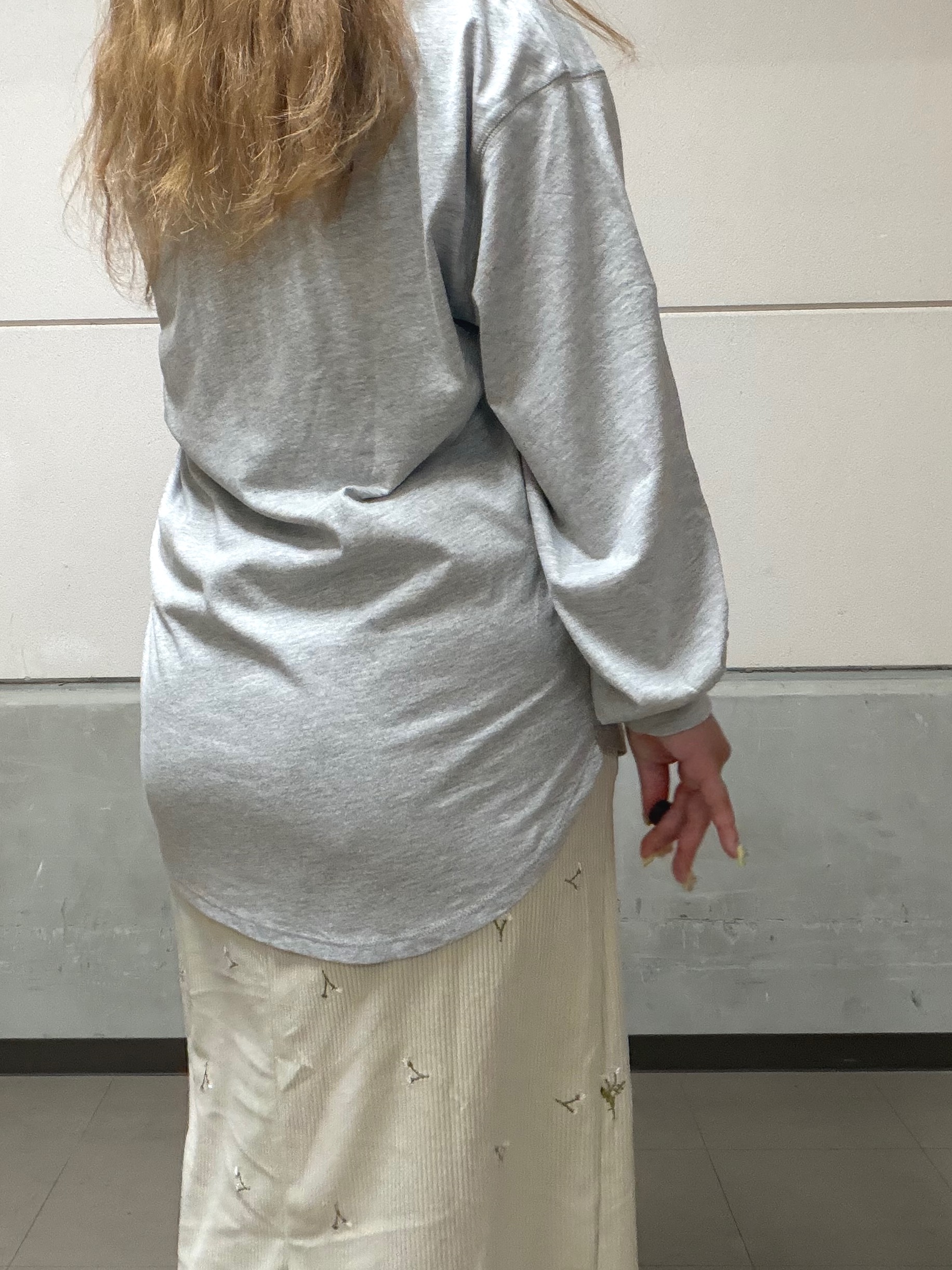 まちゃんなちゃんさんの「SHOO･LA･RUE｜【選べる4柄/体型カバー】ゆるっと着られる BIGロンT」を使ったコーディネート