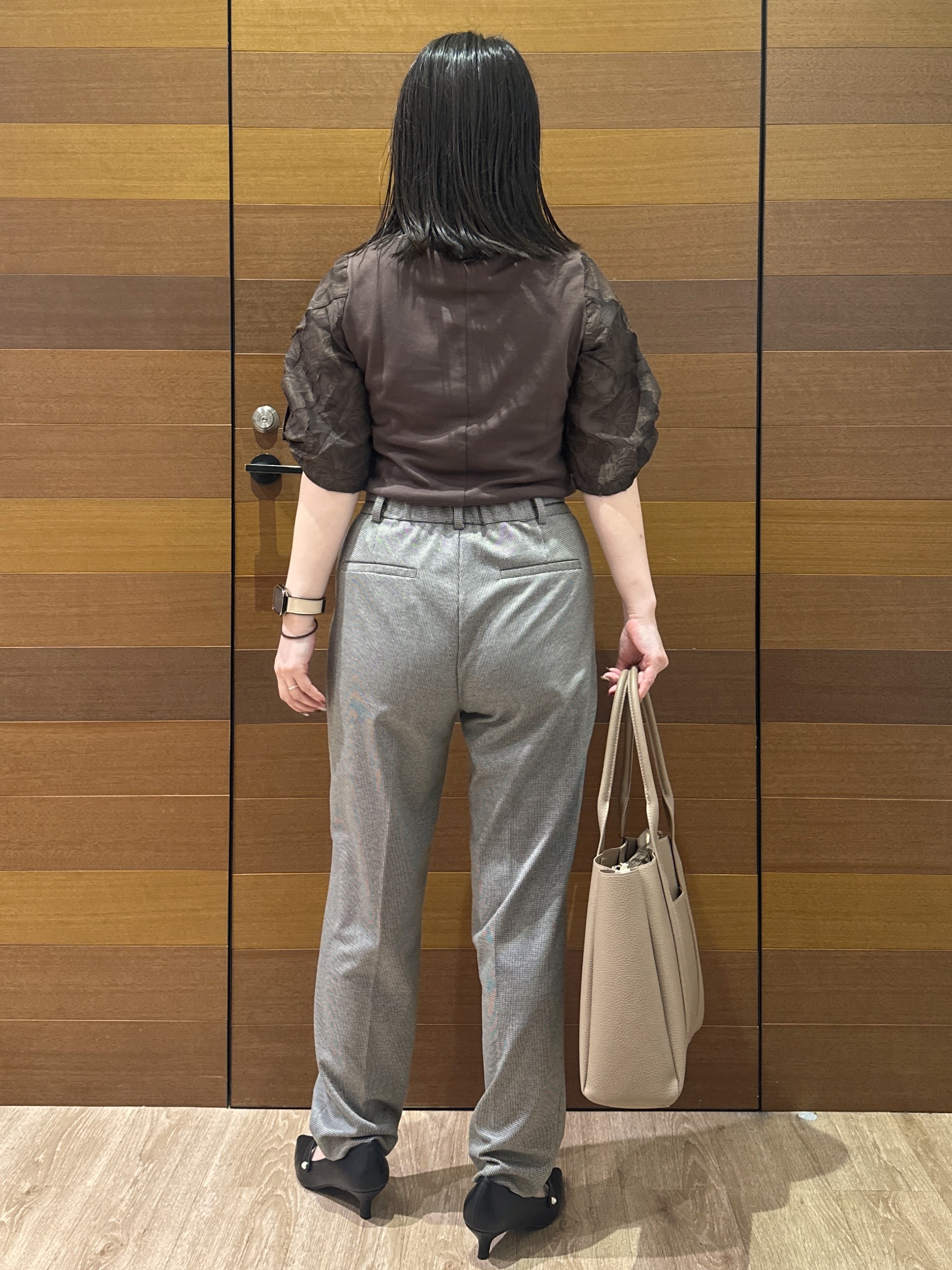 Minさんの「OPAQUE.CLIP｜花柄ジャカード５分袖トップス《接触冷感／UVケア／洗濯機OK》」を使ったコーディネート