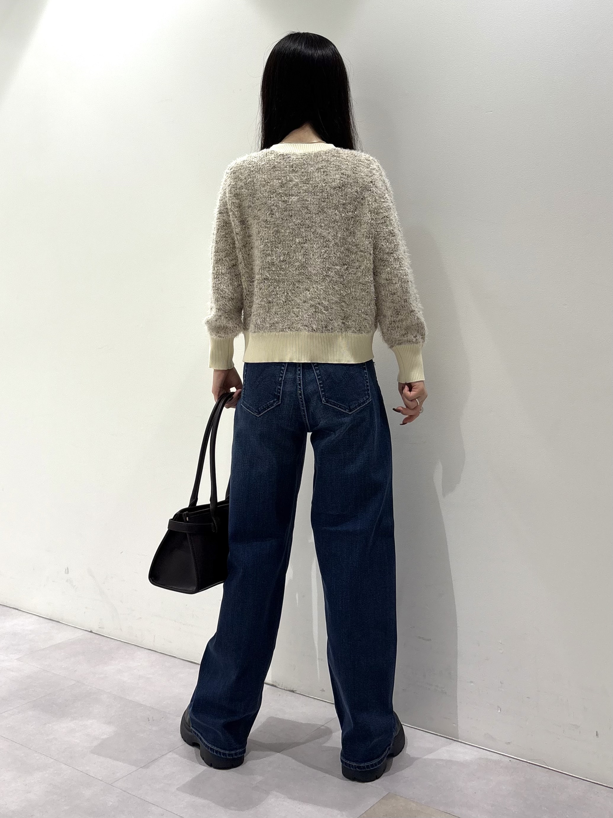 KEIKOさんの「INDIVI｜【褒められデニム】ワイドストレート デニムパンツ」を使ったコーディネート