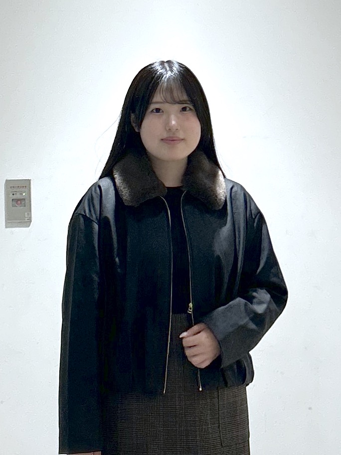 sayaさんの「OPAQUE.CLIP｜フェイクファー衿付き マットレザー調ブルゾン【洗える】」を使ったコーディネート